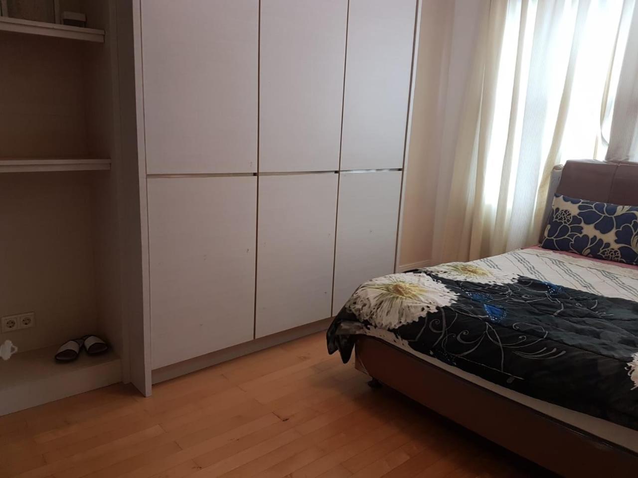 Batavia apartemen