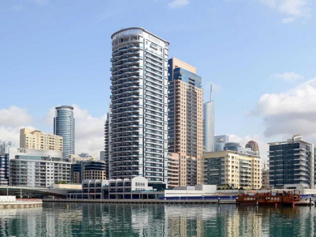 HiGuests - Spacious 1BR in Dubai Marina With Amazing Views