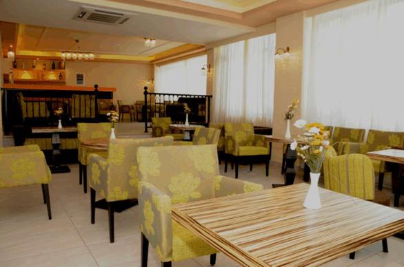 Regina Studios & Hotel photo 3