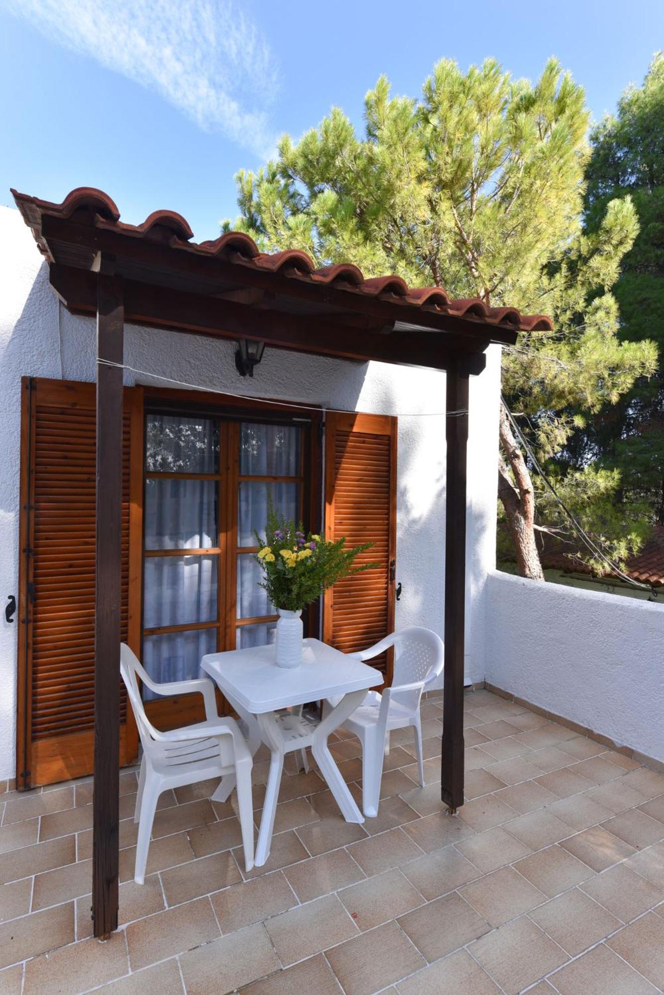 Eretria Park Studios view 4