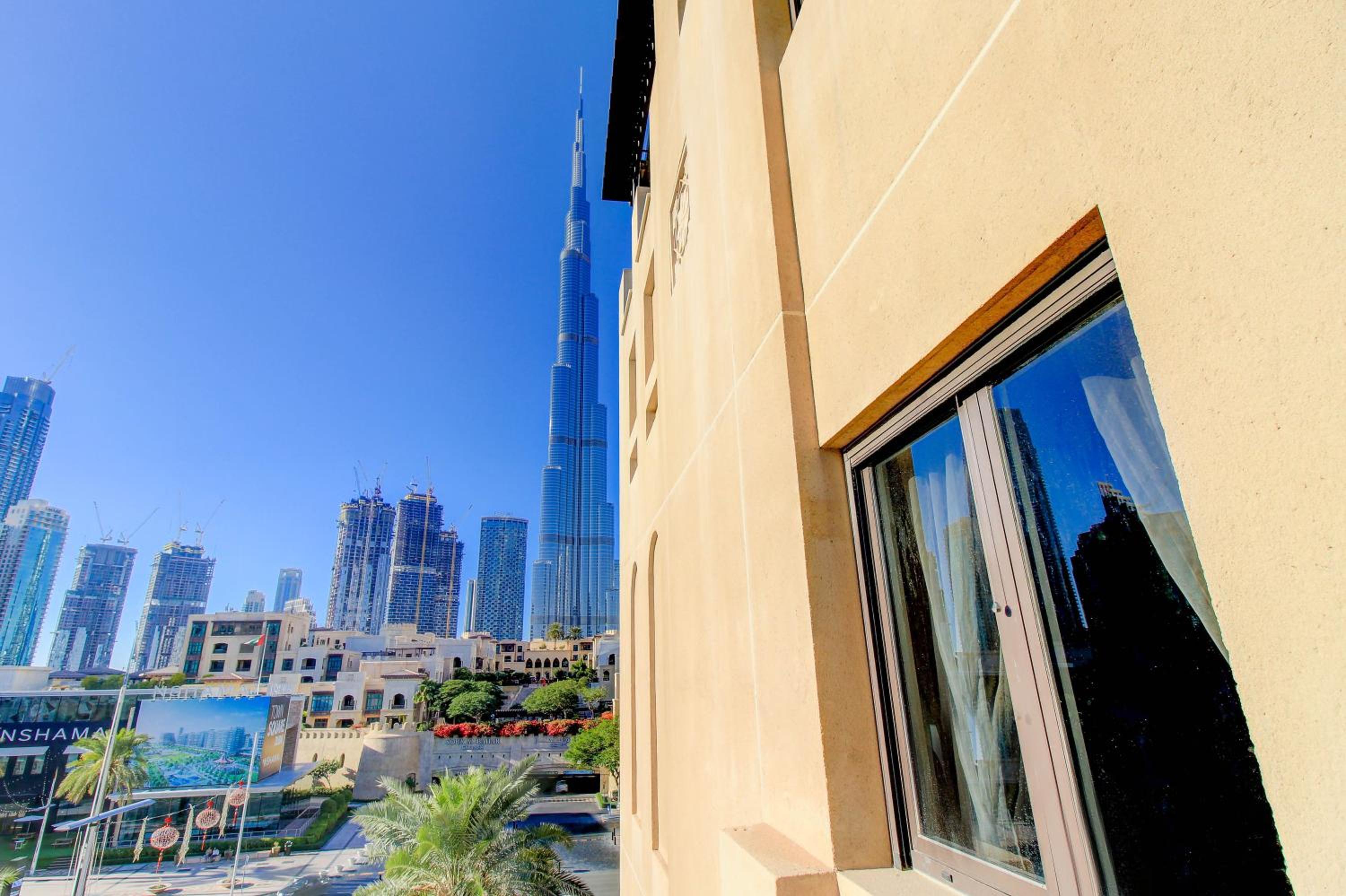 Durrani Homes - Luxury 2bed Opposite Dubai Mall with stunning Burj Khalifa View