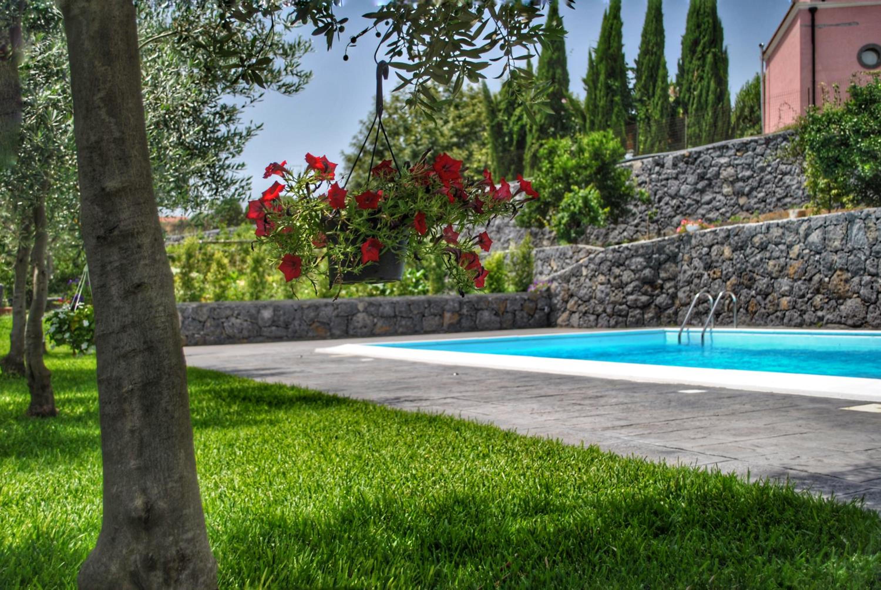 Villa Dedalisa by holidayngo view 2