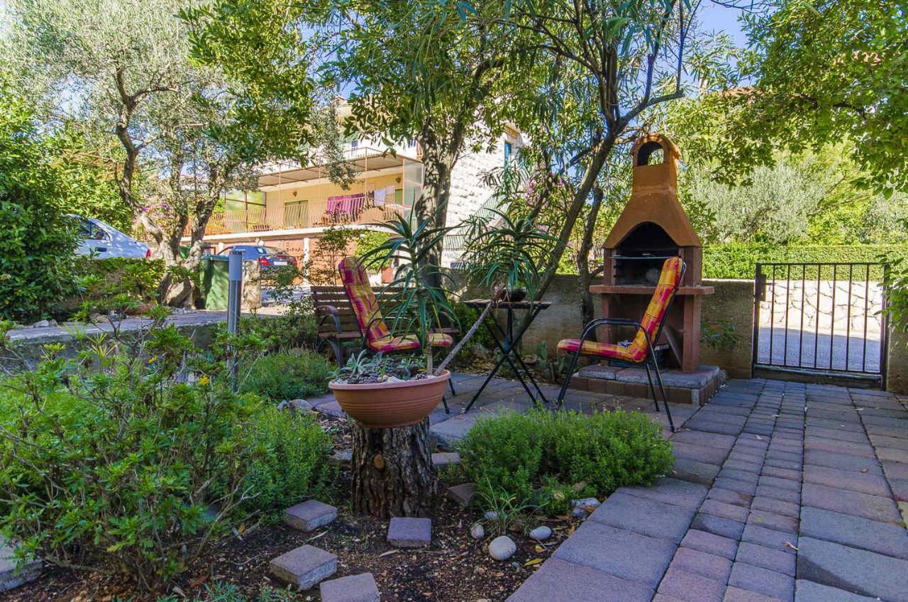 Spacious apartment with three double bedrooms