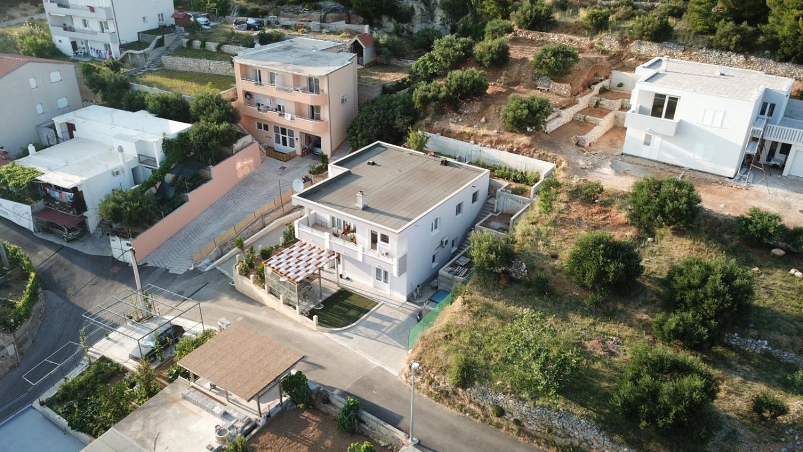 Bilić S