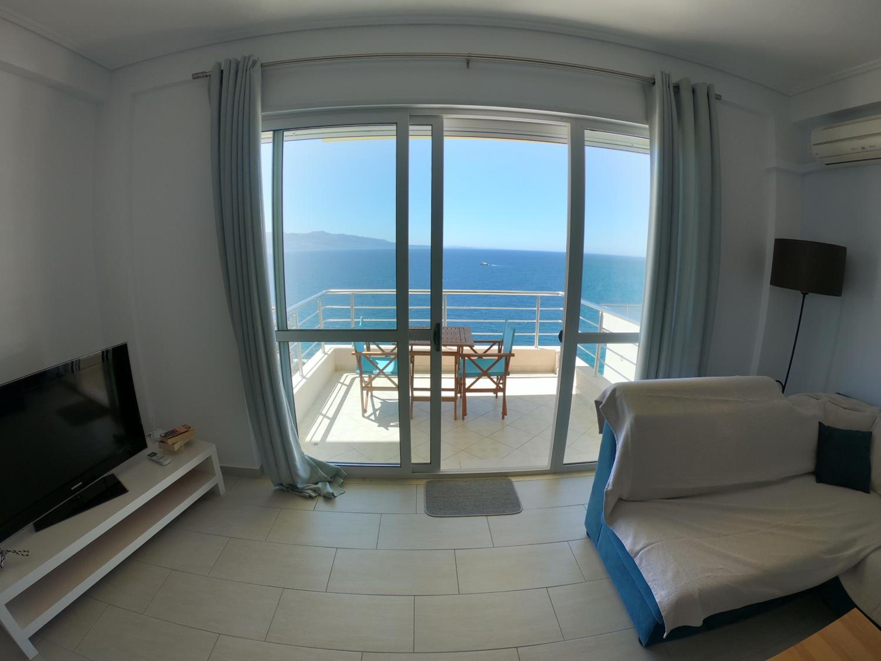View Apartment in Saranda photo 2