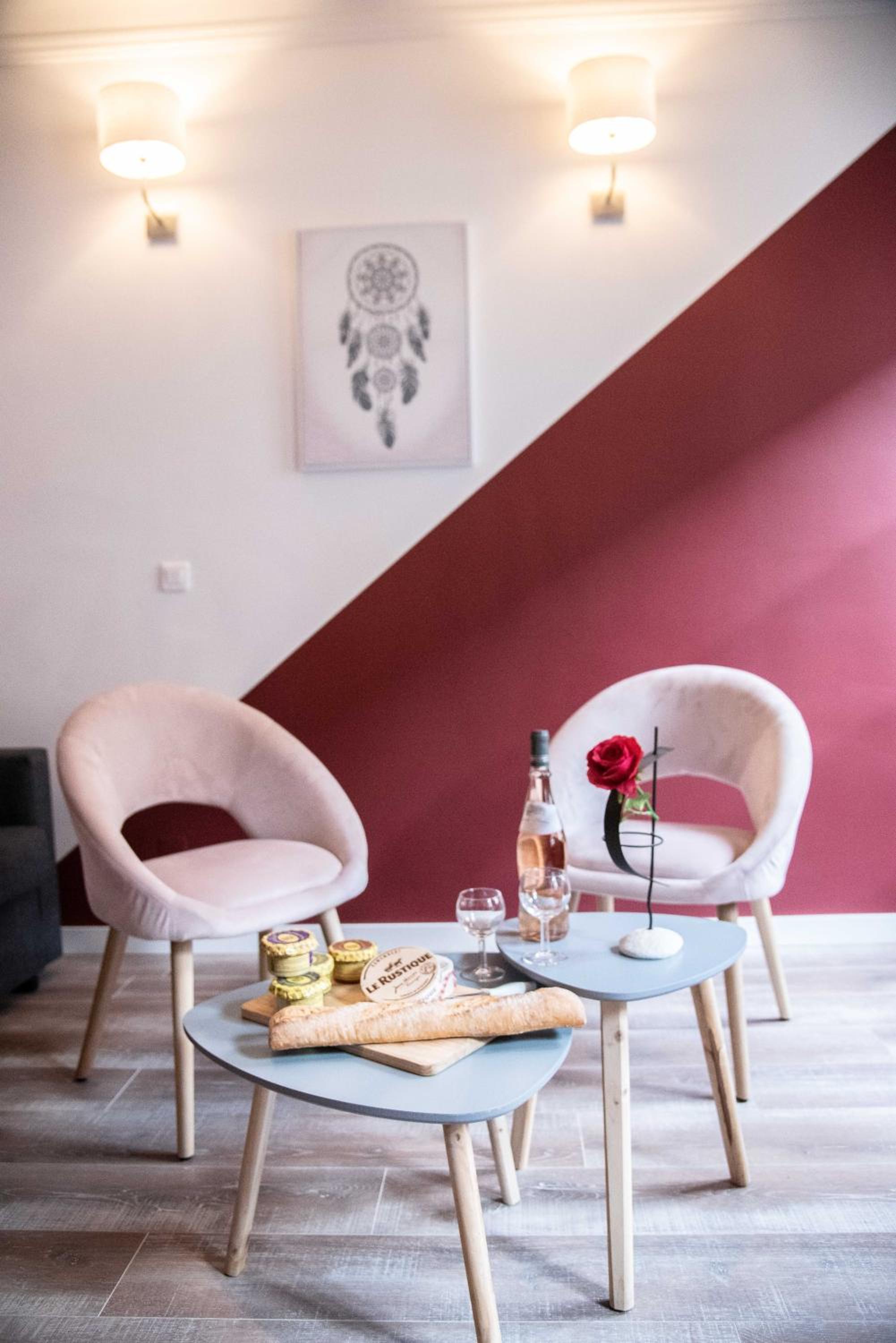 LE PETIT AVIGNONNAIS - APHRODITE - INTRAMUROS - CENTER -