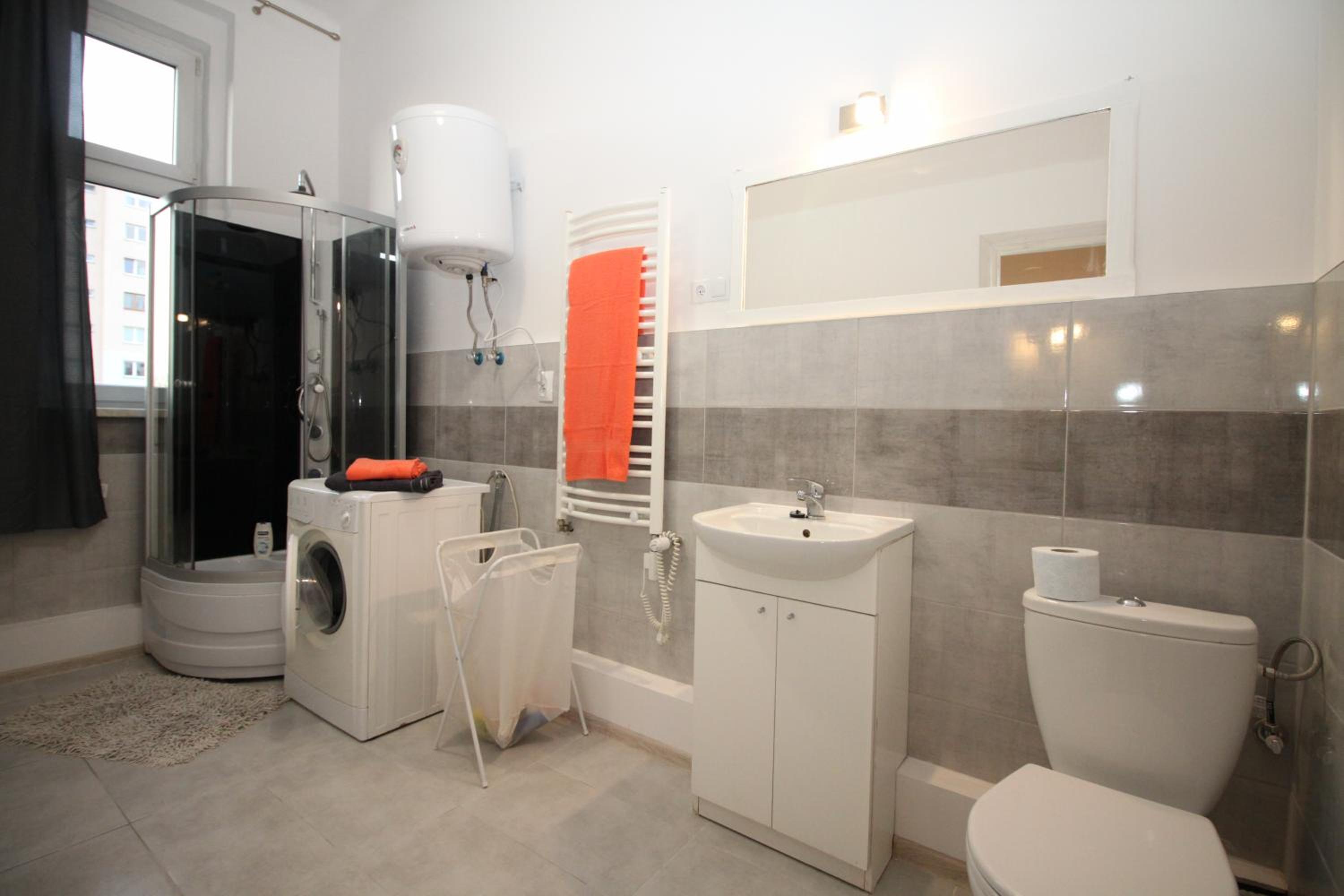 Studio Ali 1