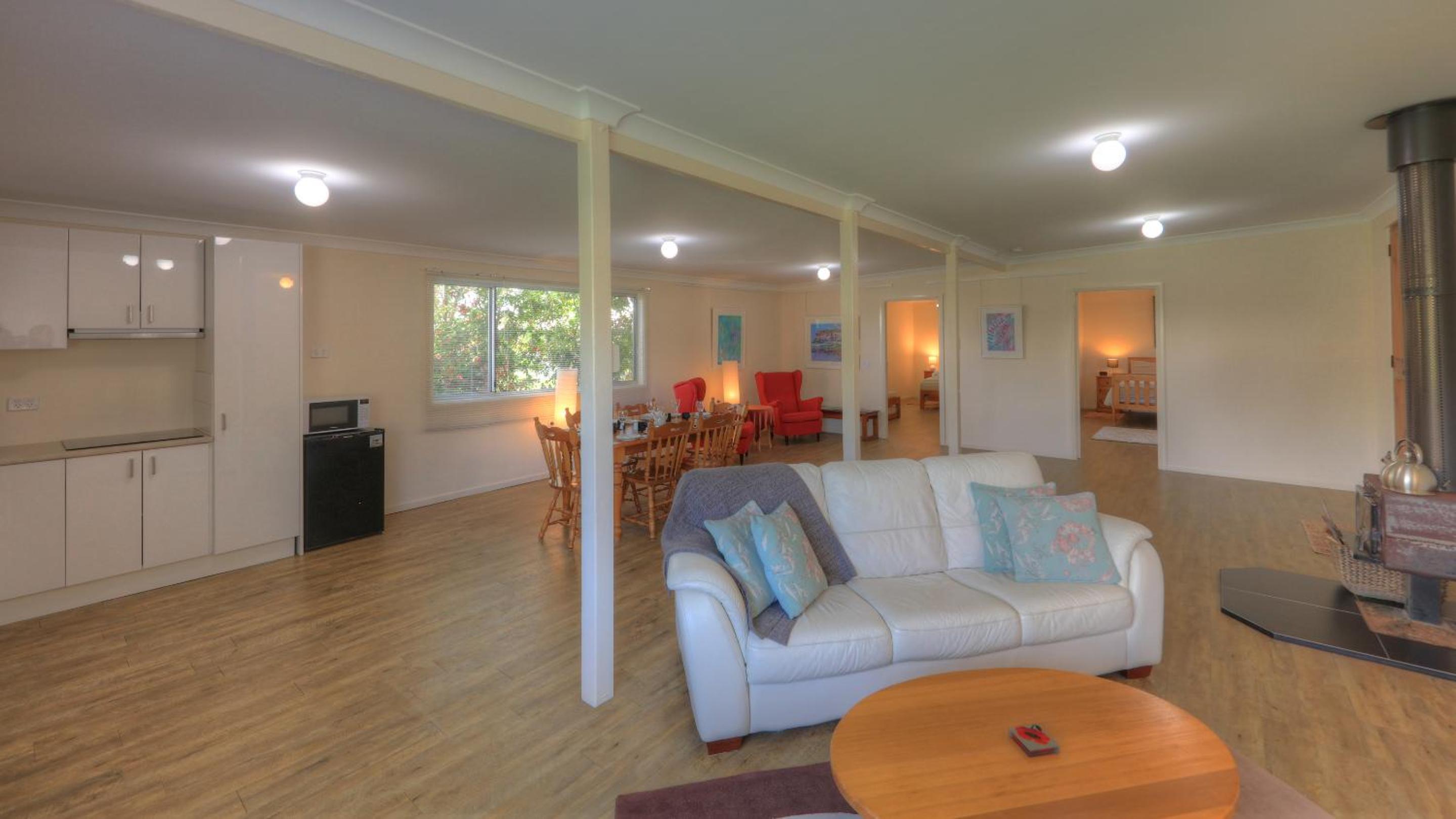 Village Stays Coldstream Gallery Bungalow view 5