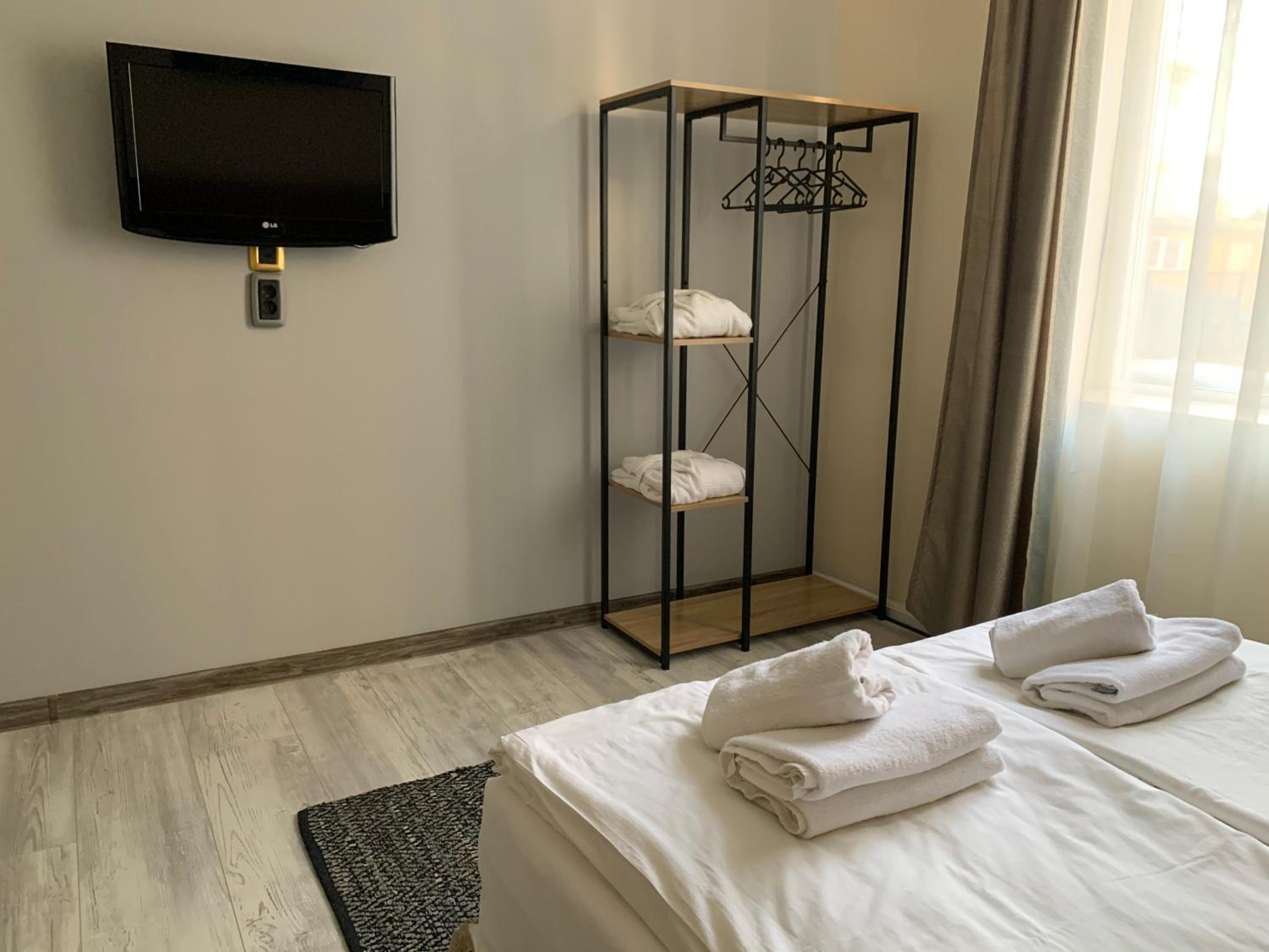 Guest Rooms Donovi