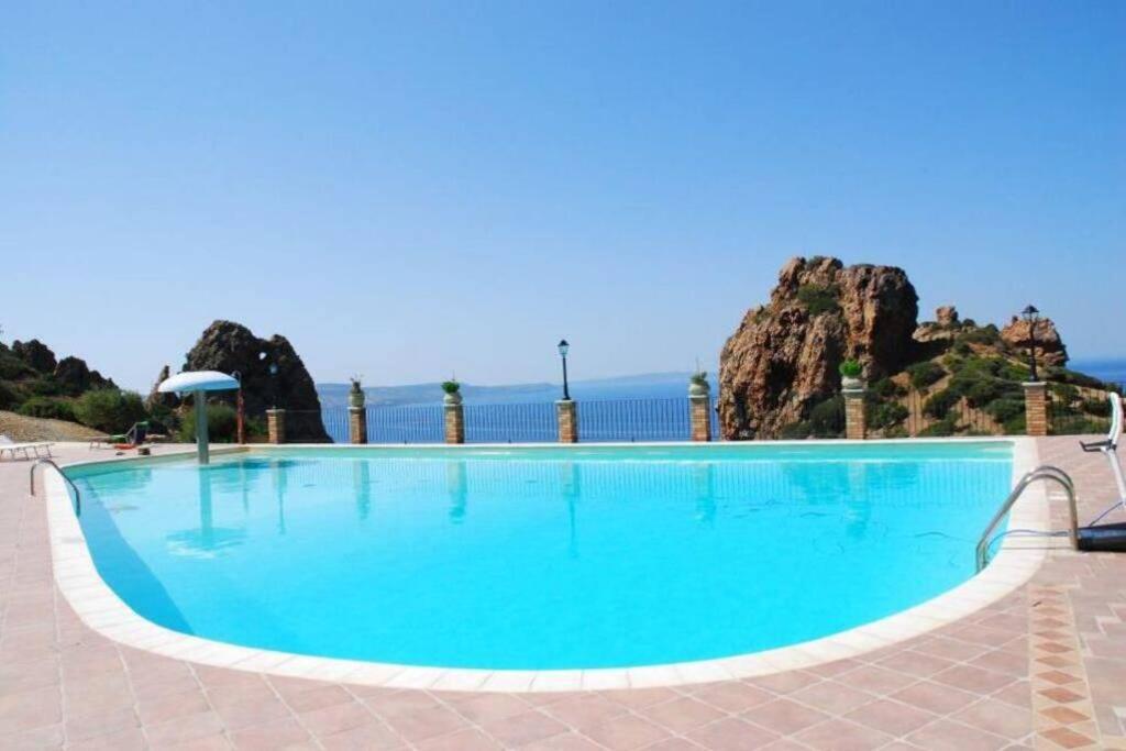 LOVELY HOME (con piscina e wi-fi) photo 1