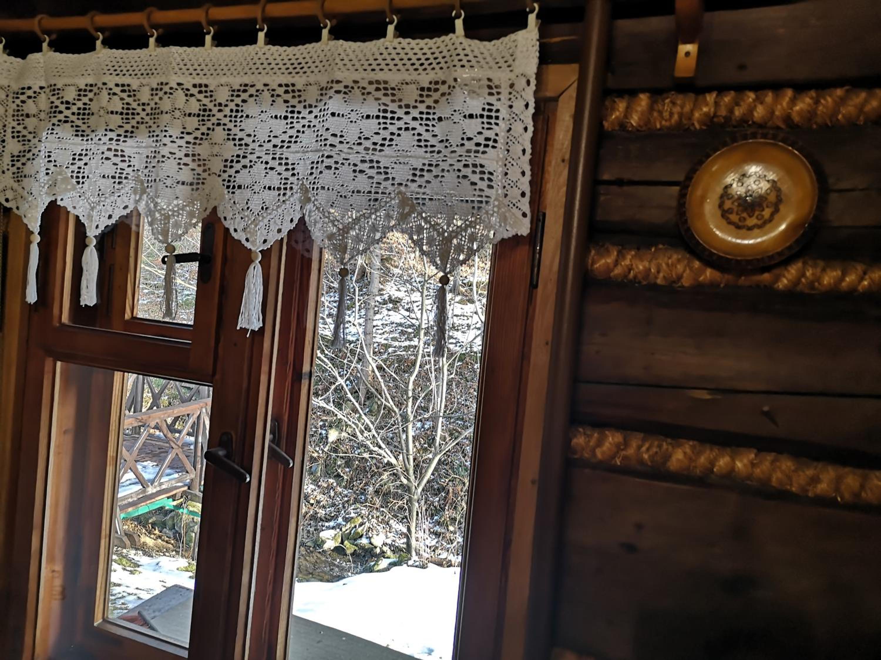Góralski dom niedaleko gondoli