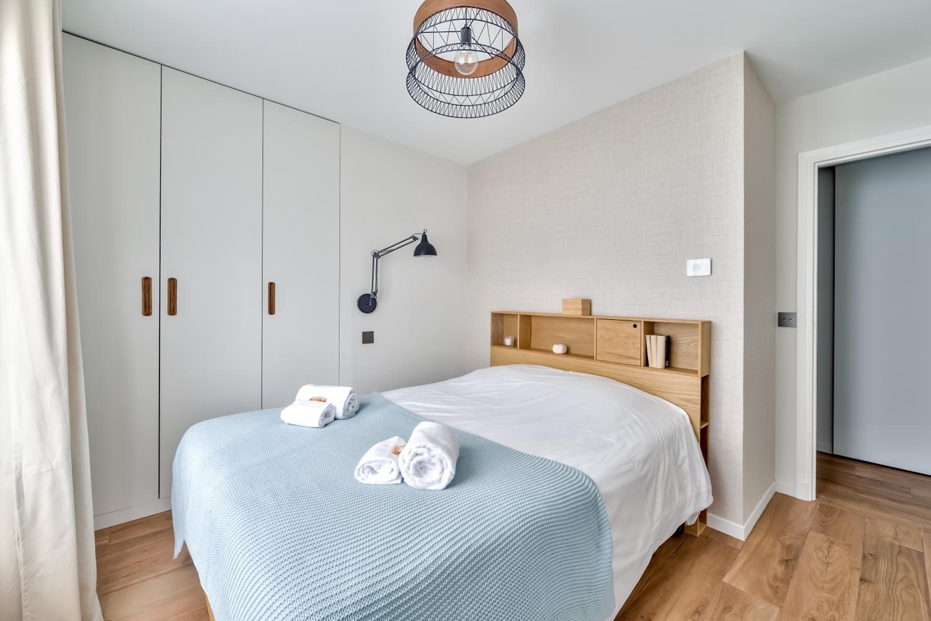 Splendid 3 bdrs Flat in a Prime Location of Paris