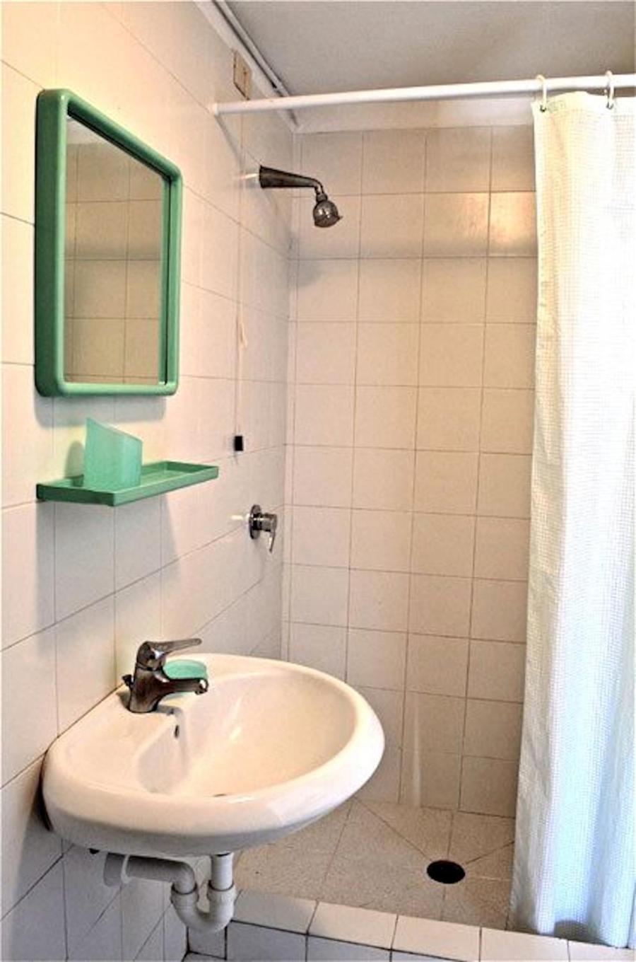 Photo 33