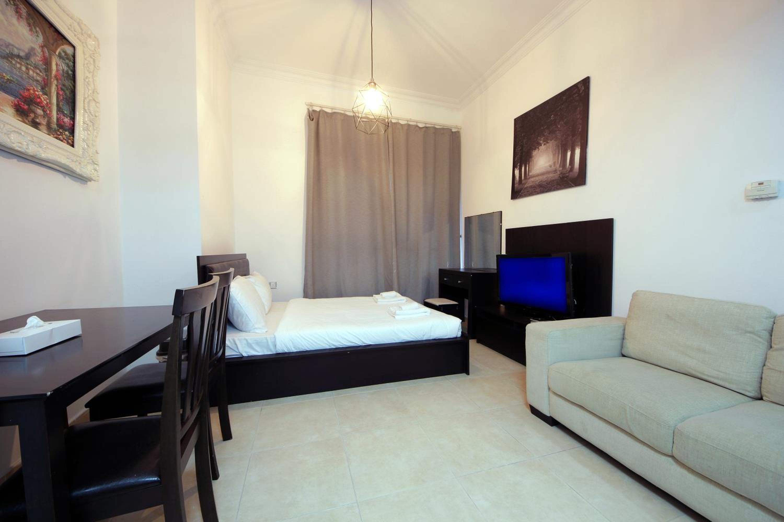 Studio Apartment in Zumurud Tower , Dubai Marina