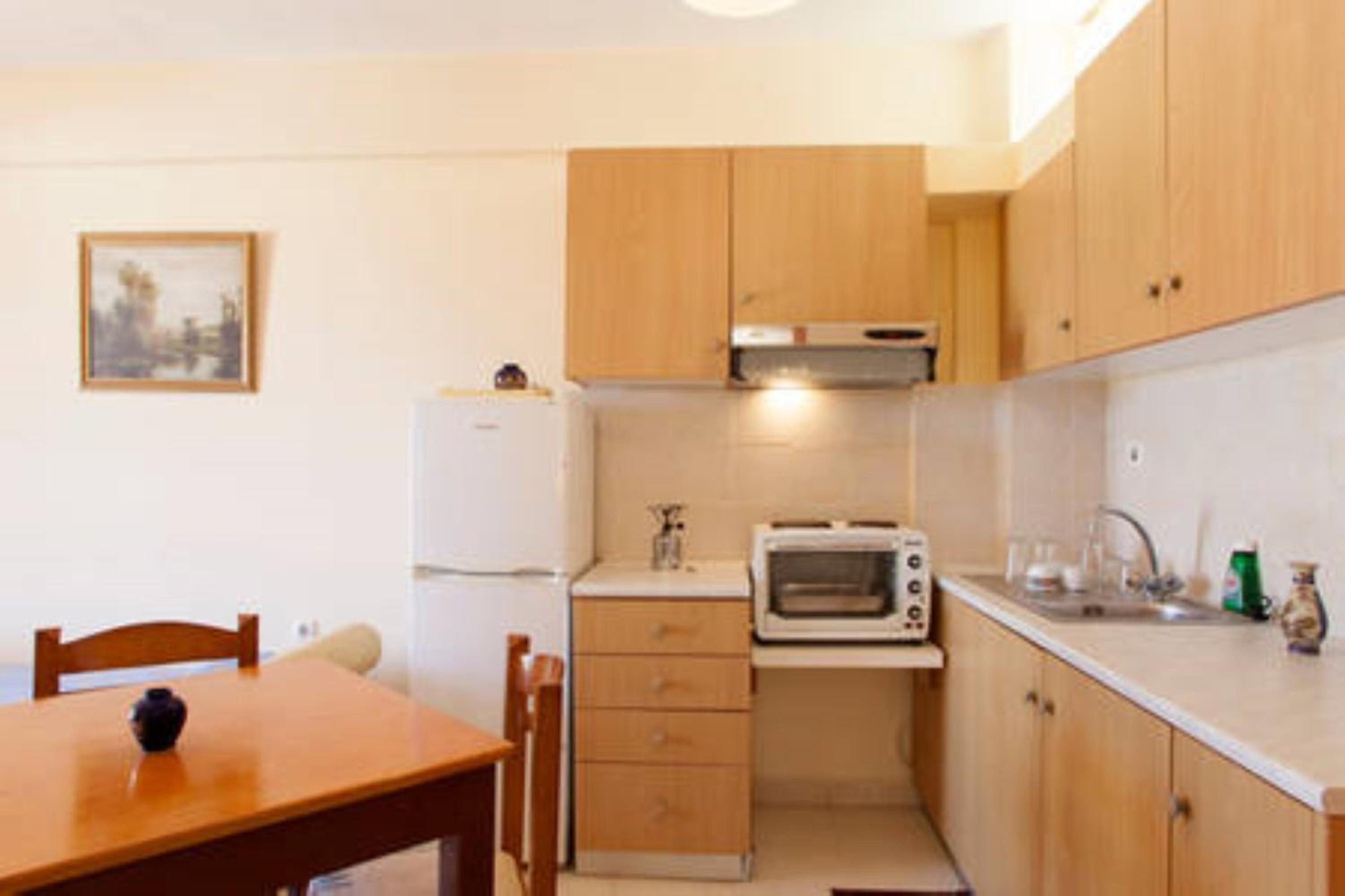 Makis Apartments