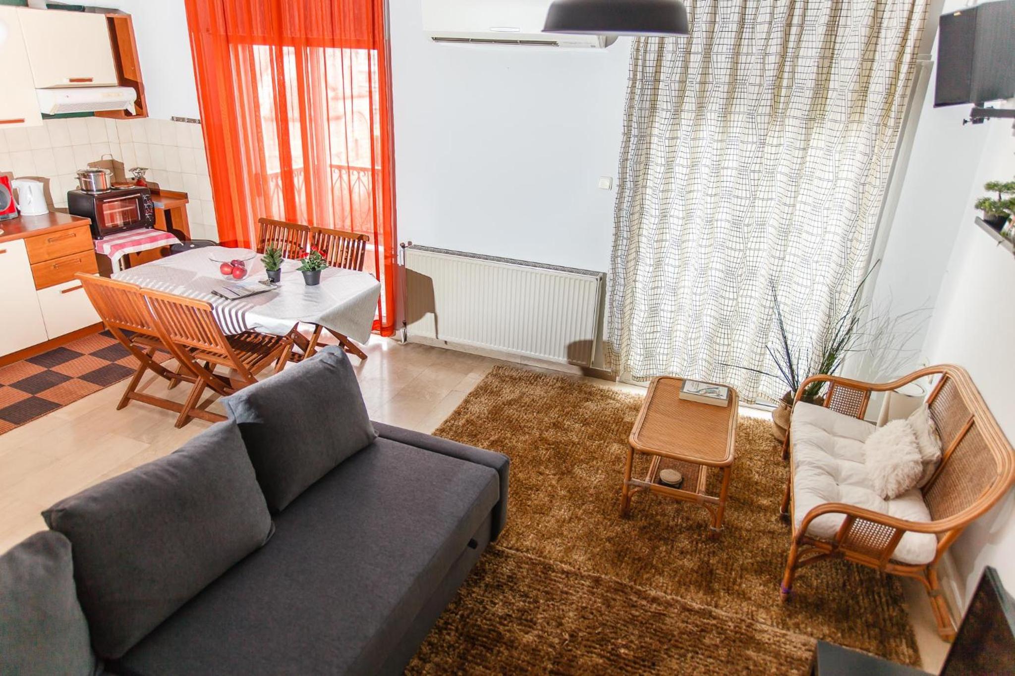 Velis apartment Thessaloniki view 5