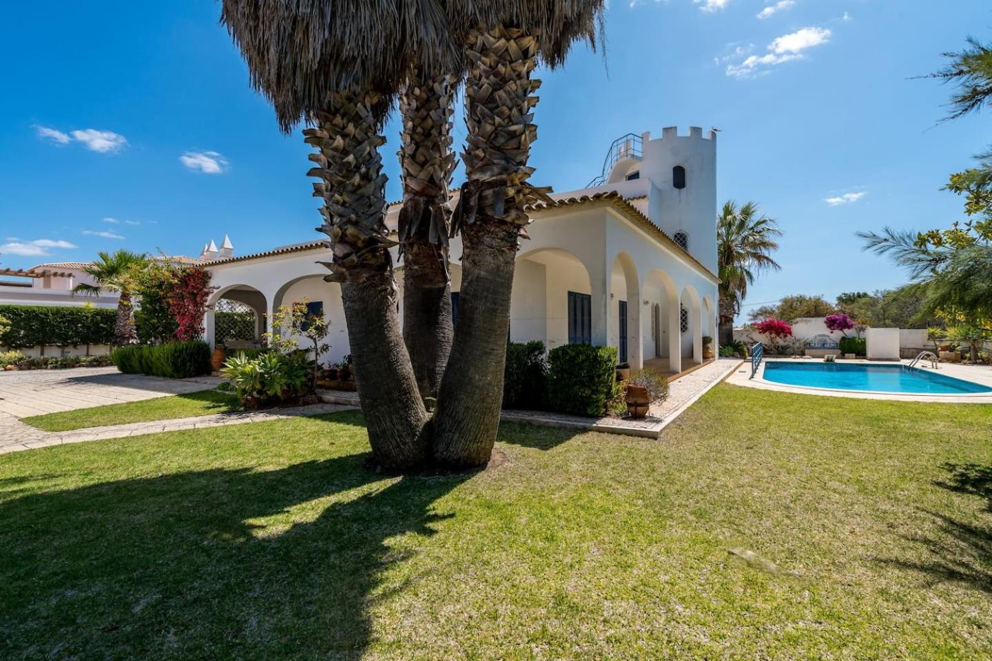 Apartment Castelinho - Pool - Beach - Free Wifi - Air Con photo 5