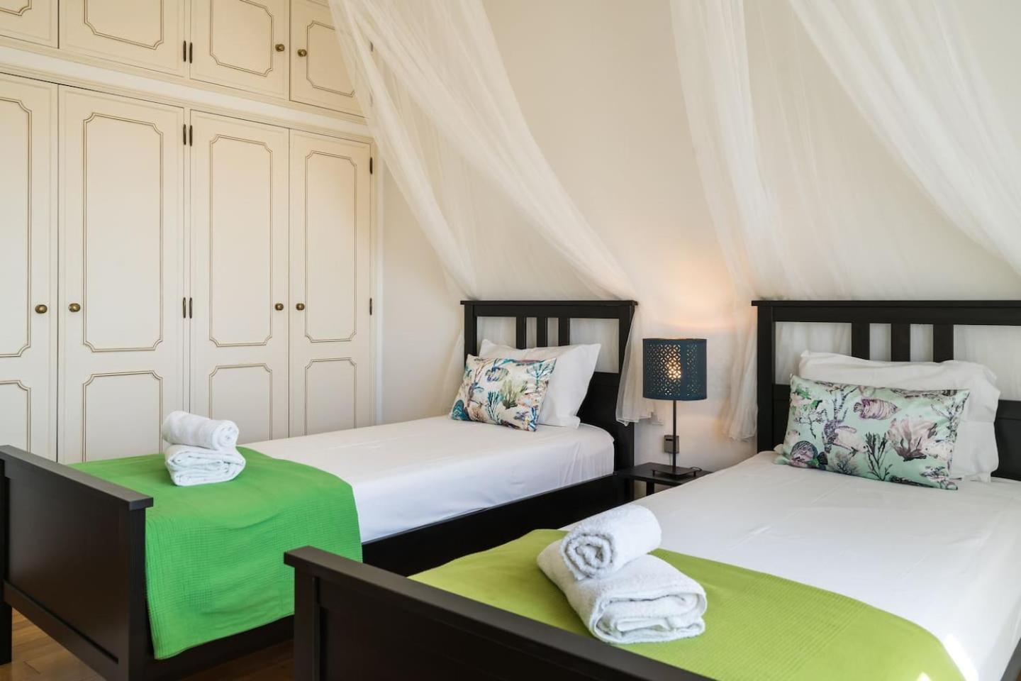 Apartment Castelinho - Pool - Beach - Free Wifi - Air Con photo 2
