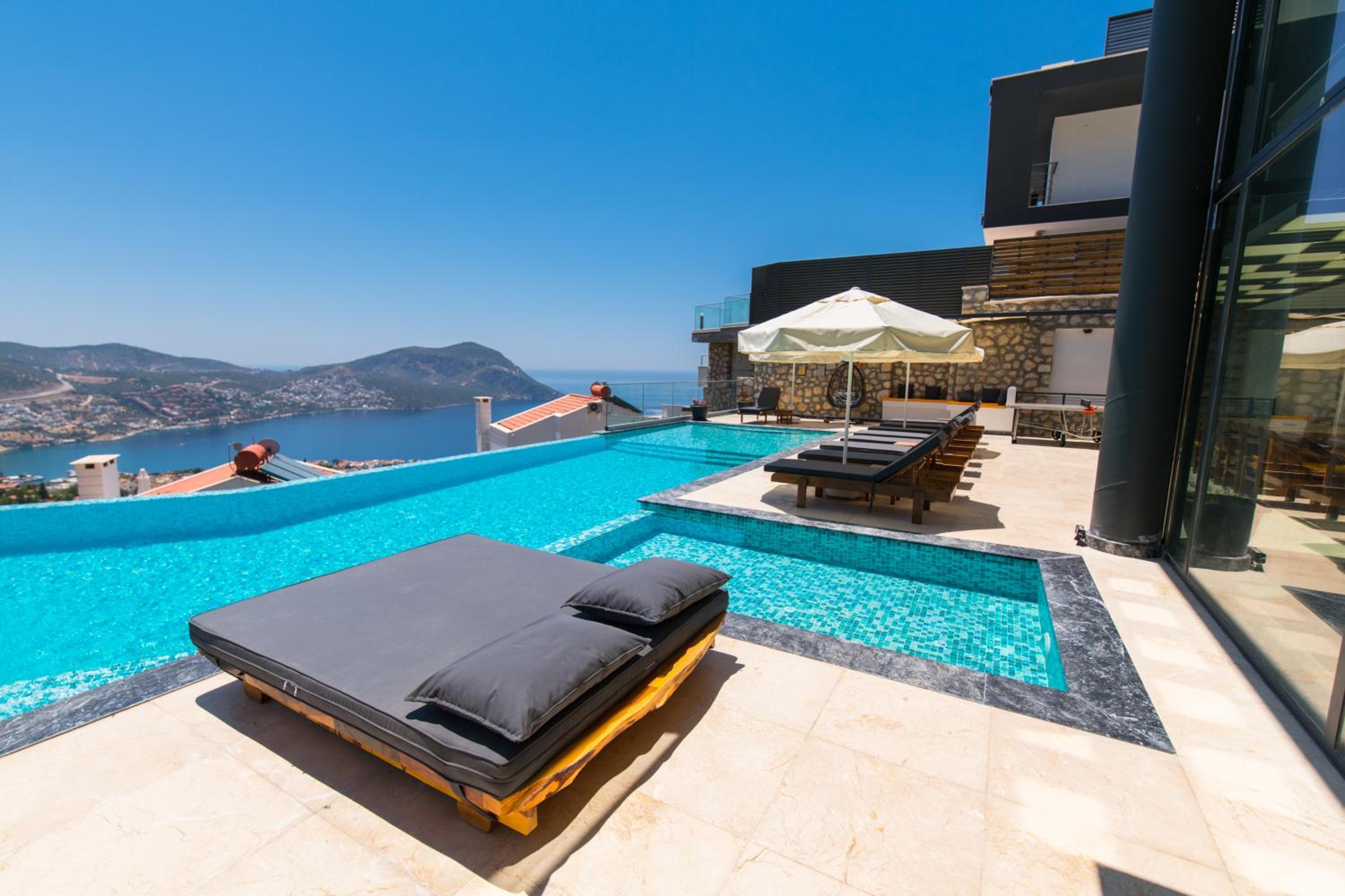 Villa Unlimited 2 Luxury 6 Bedroom Villa view 5