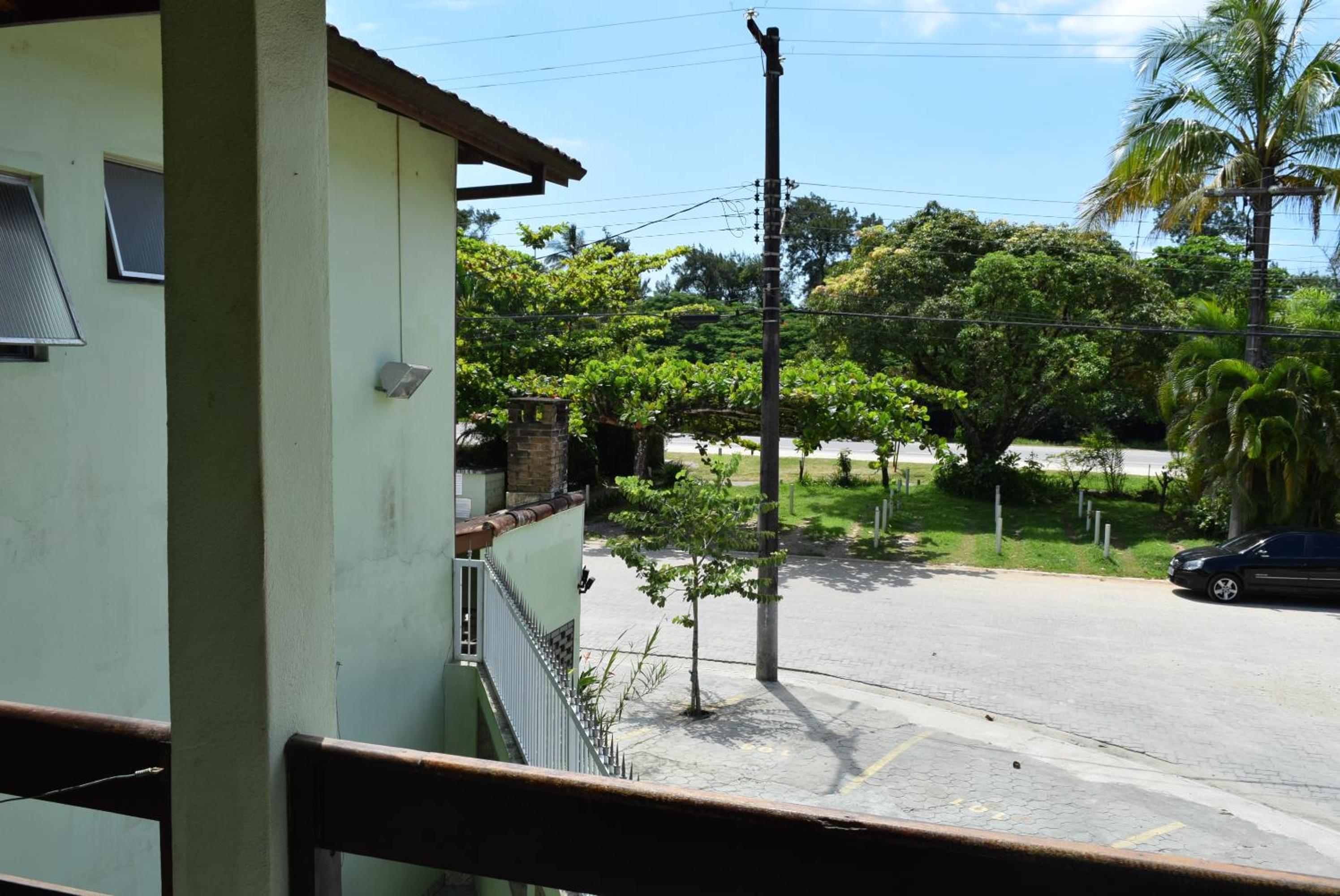 Praia de Maranduba - Em frente ao Mar - Apto Duplo para até 12 pessoas - Internet fibra - Churrasqueira privativa