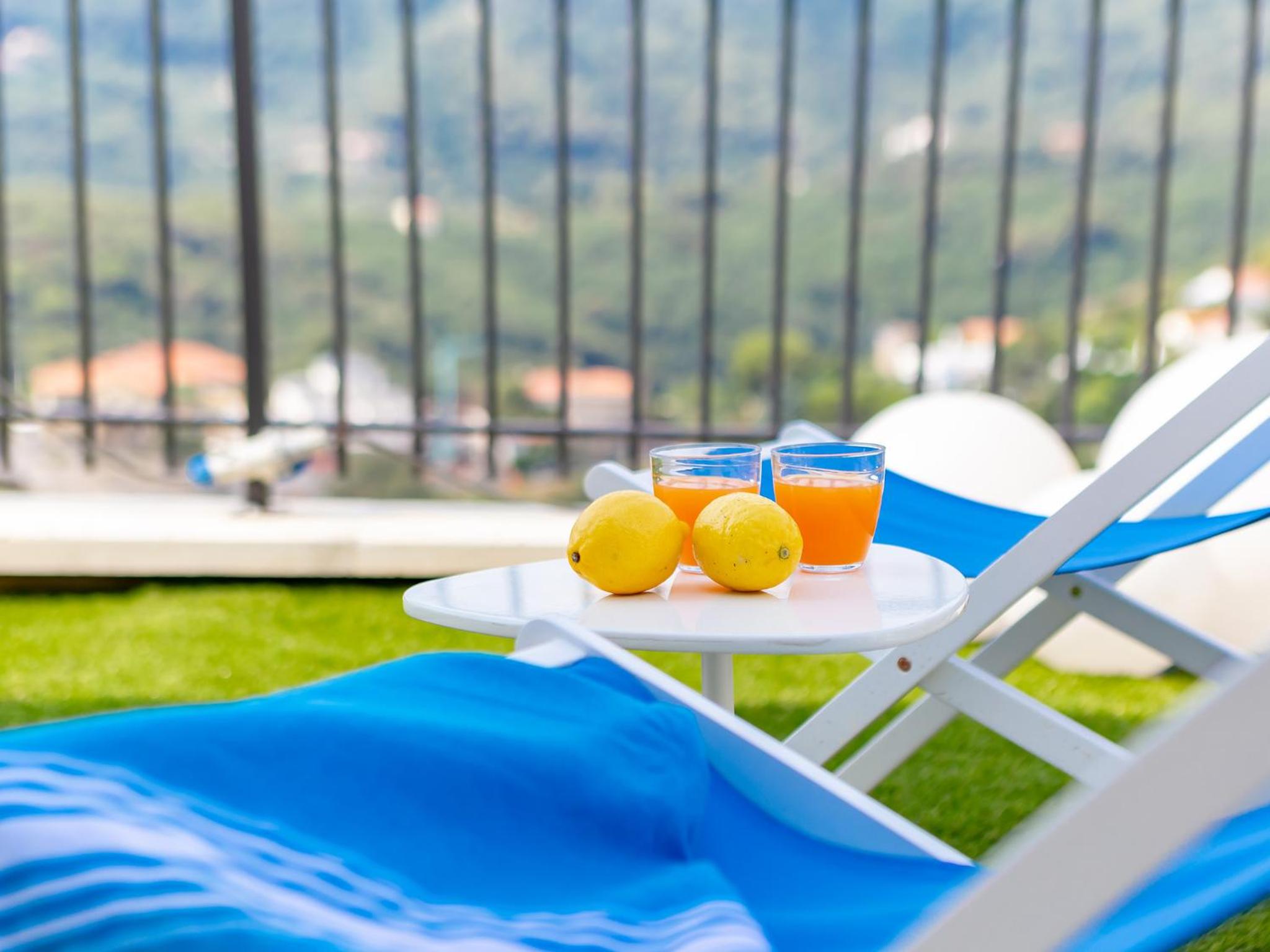 Villa Hanbury with swimming pool and parking in Alassio photo 4