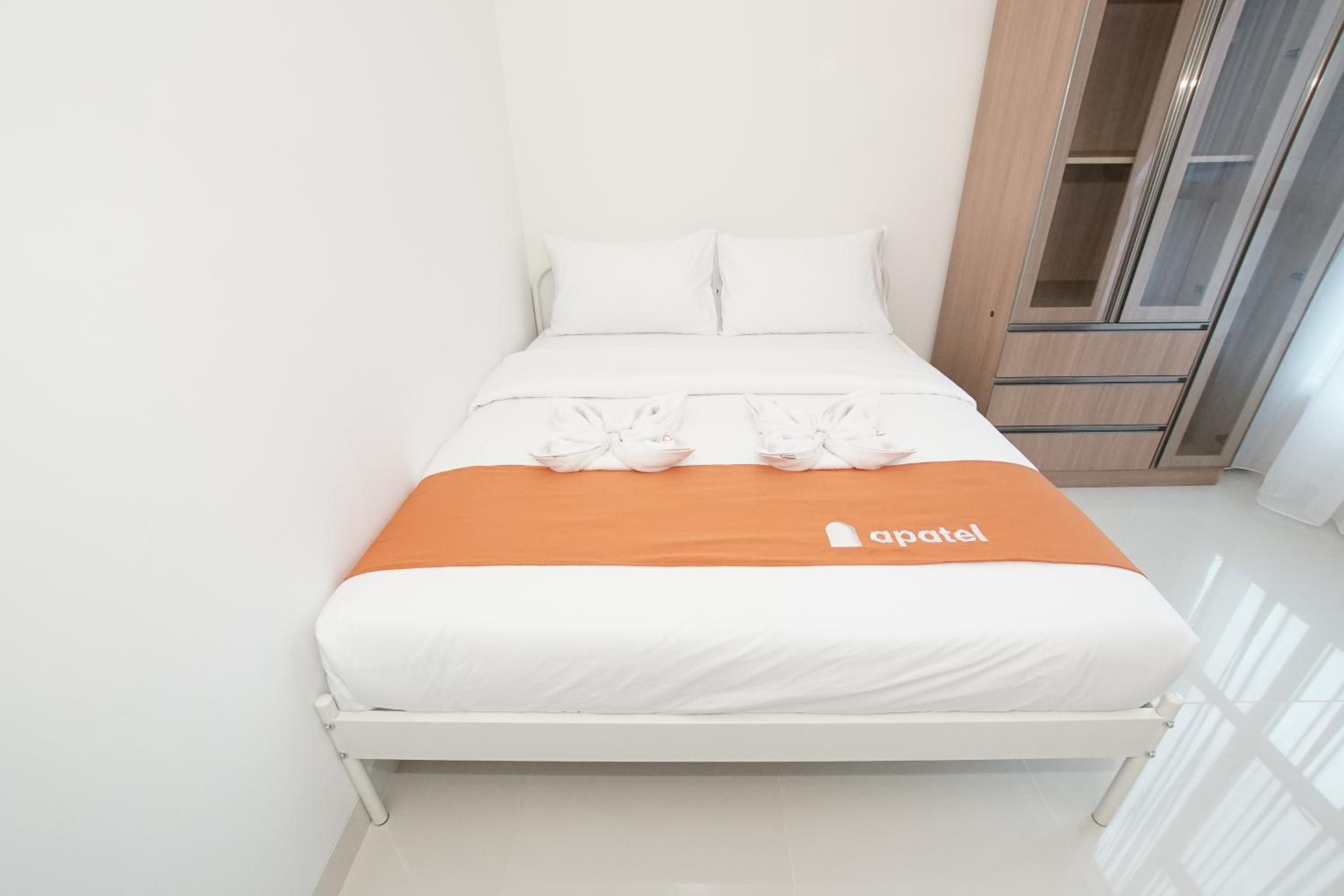 Apatel Roseville SOHO & Suite