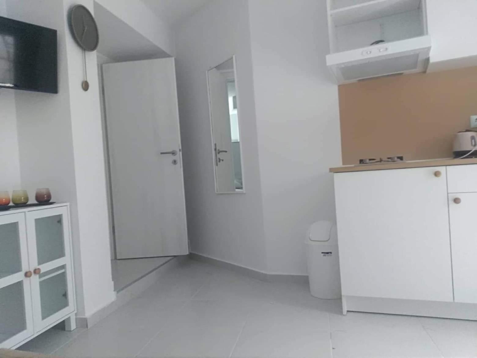 Apartmani Kristina view 3