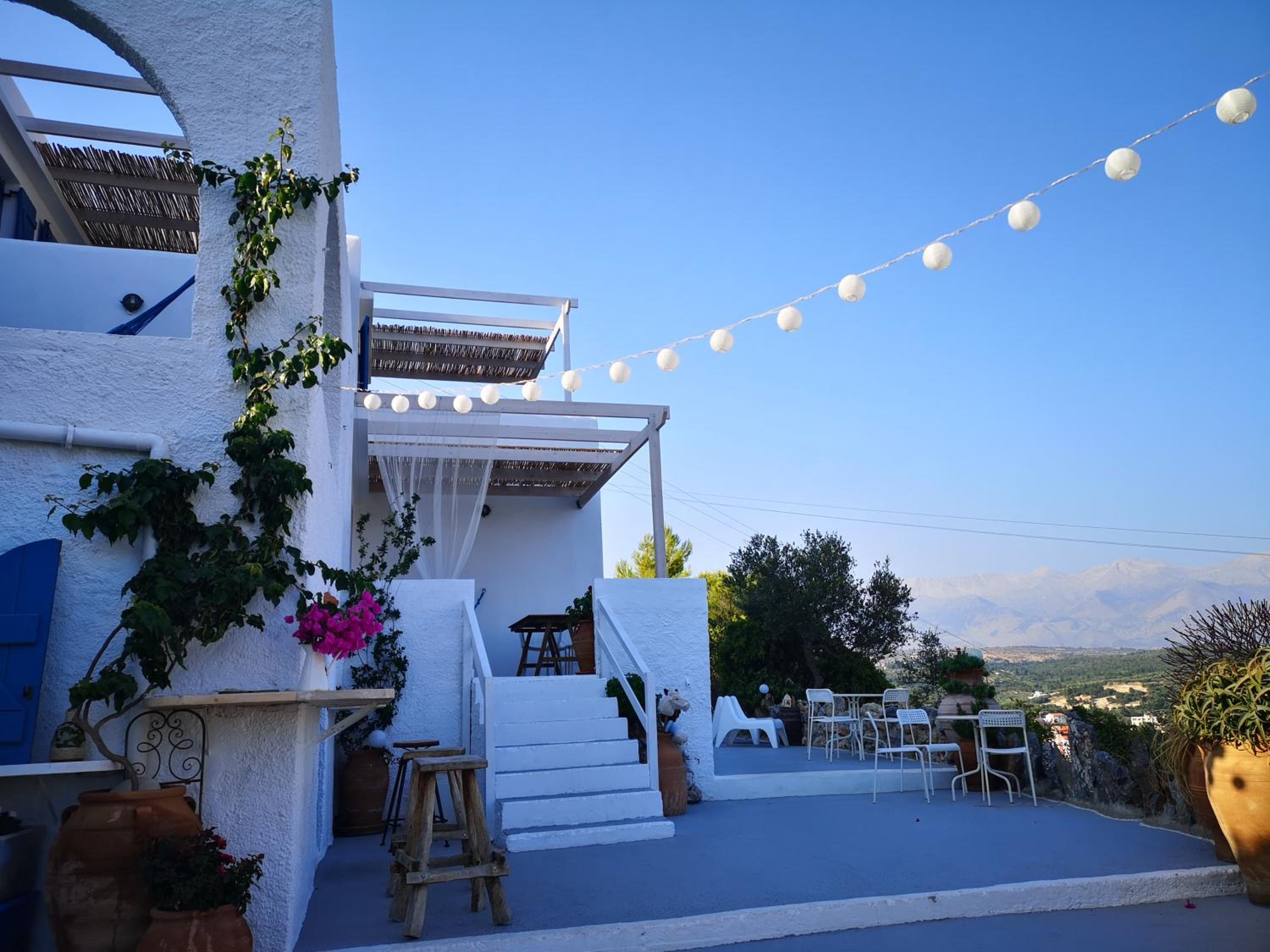 7 Olives Apartments