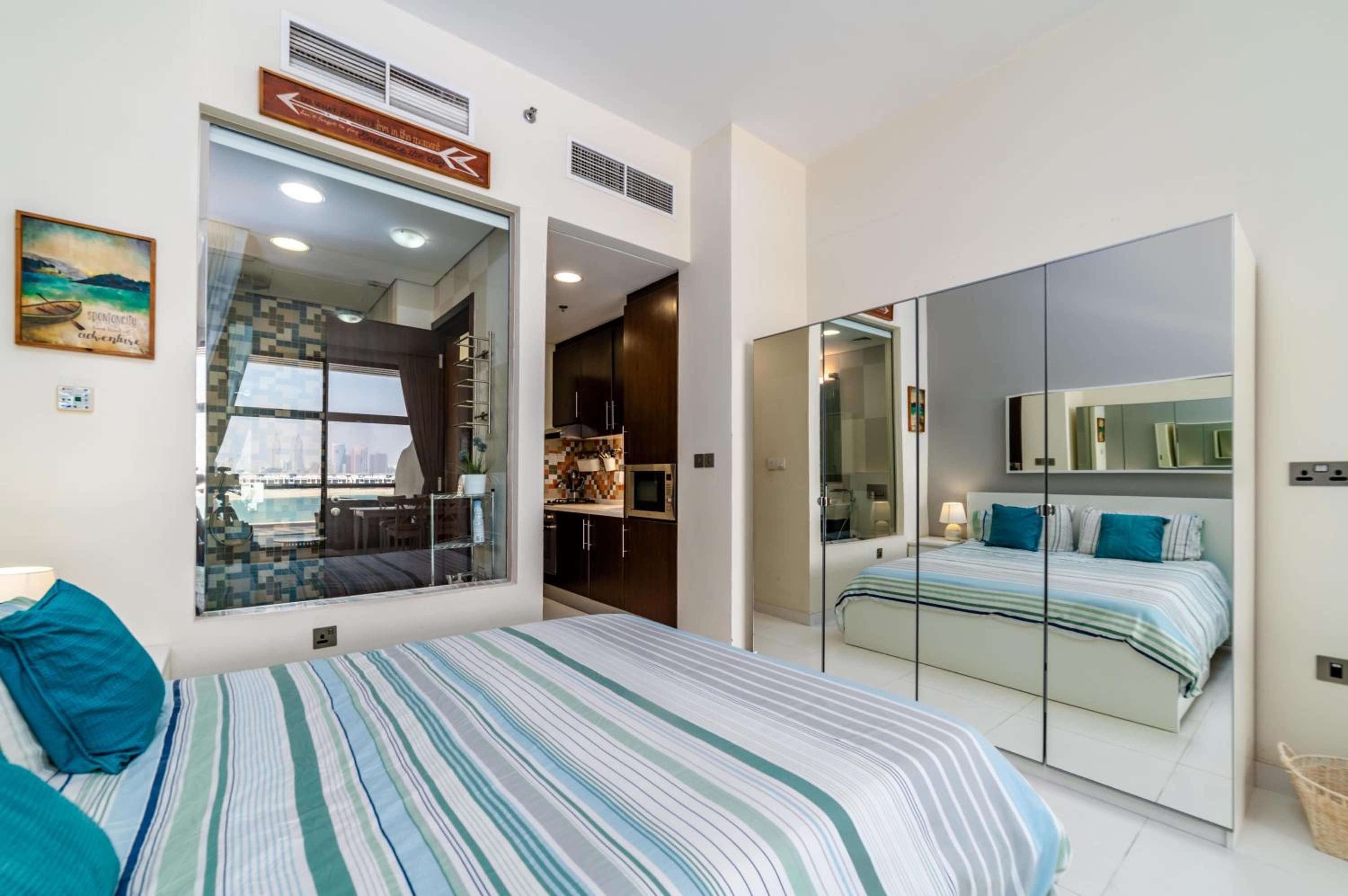 Club Vista Mare, free Riva beach club access