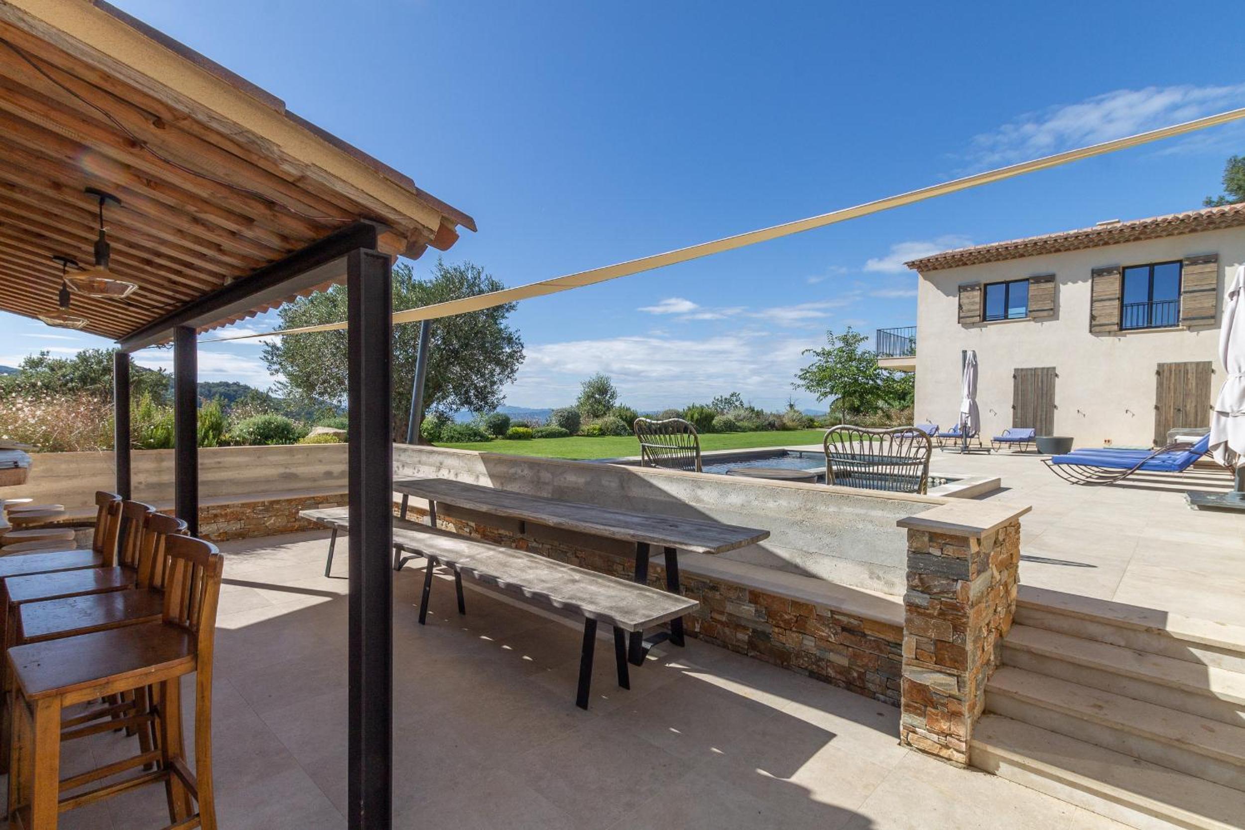 Villa Suzanne view 4
