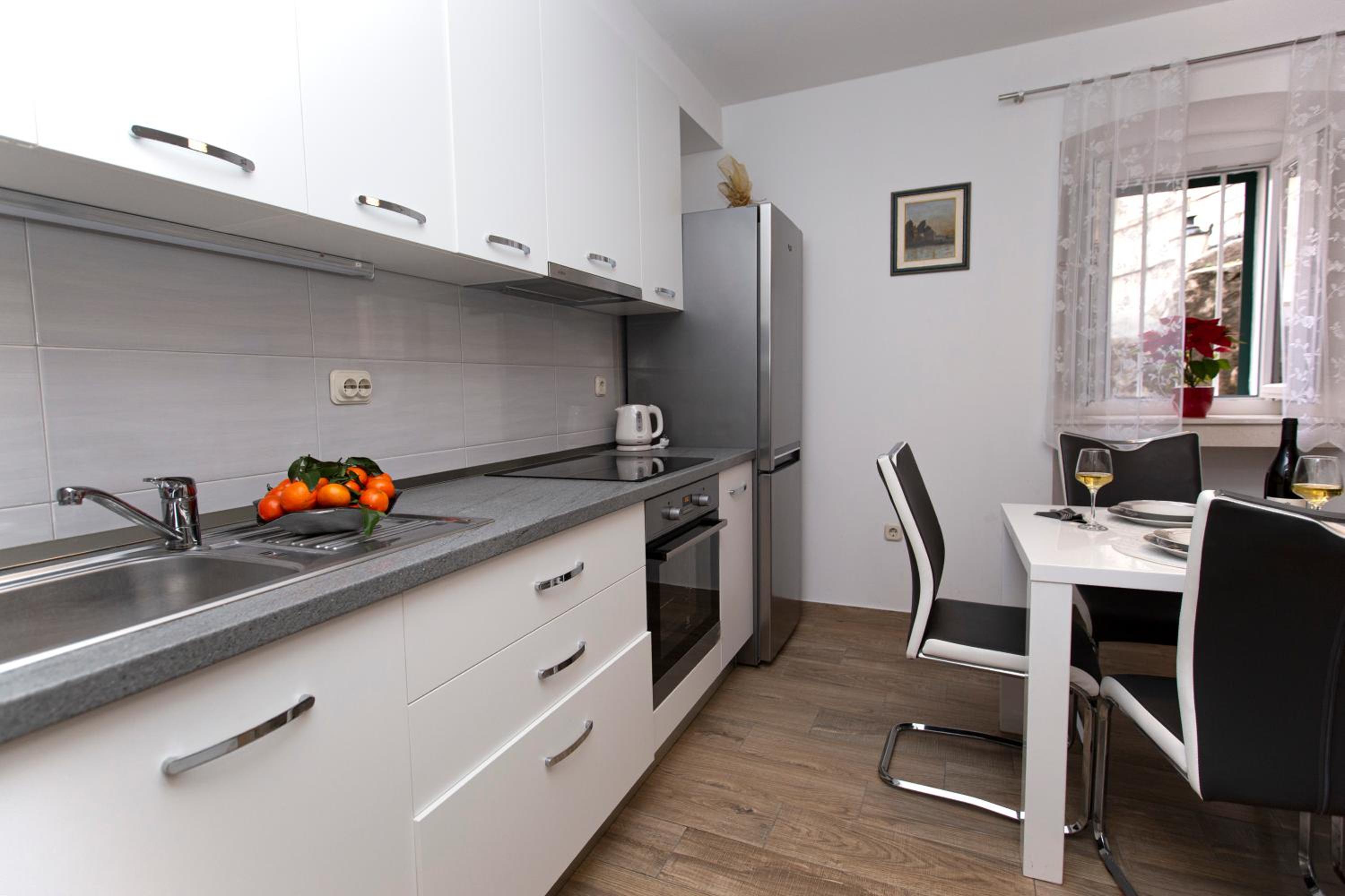 The Star Apartment