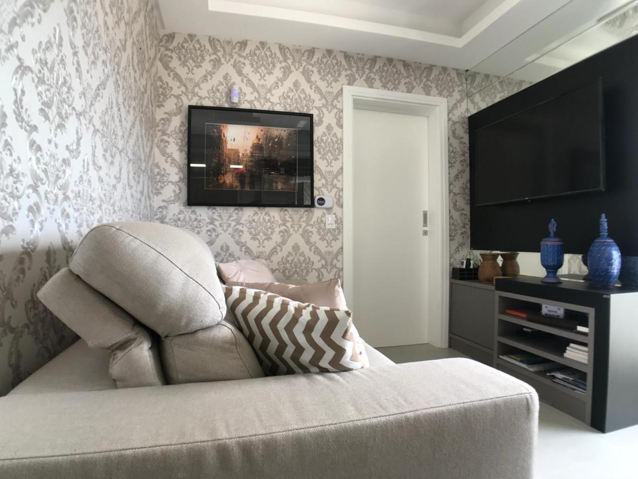 Luxuoso Apartamento com Vista exclusiva para o Mar