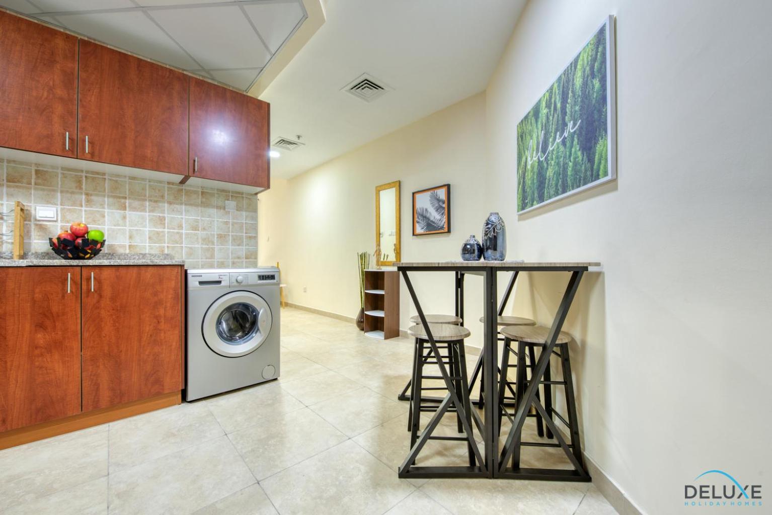Spotless Studio in Dubai Gate 2 JLT by Deluxe Holiday Homes photo 5
