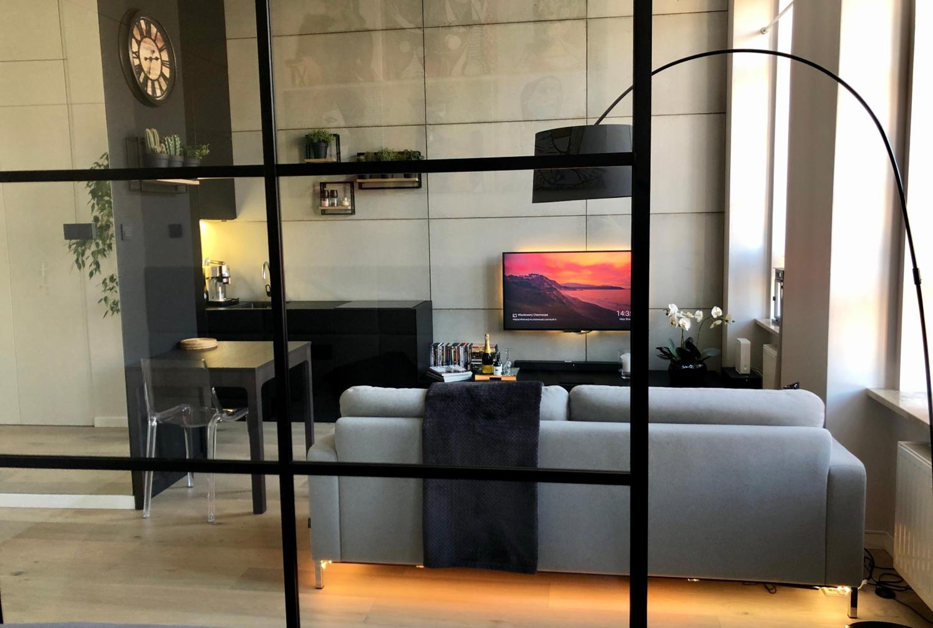 Neon Loft Apartament Bukowskiego