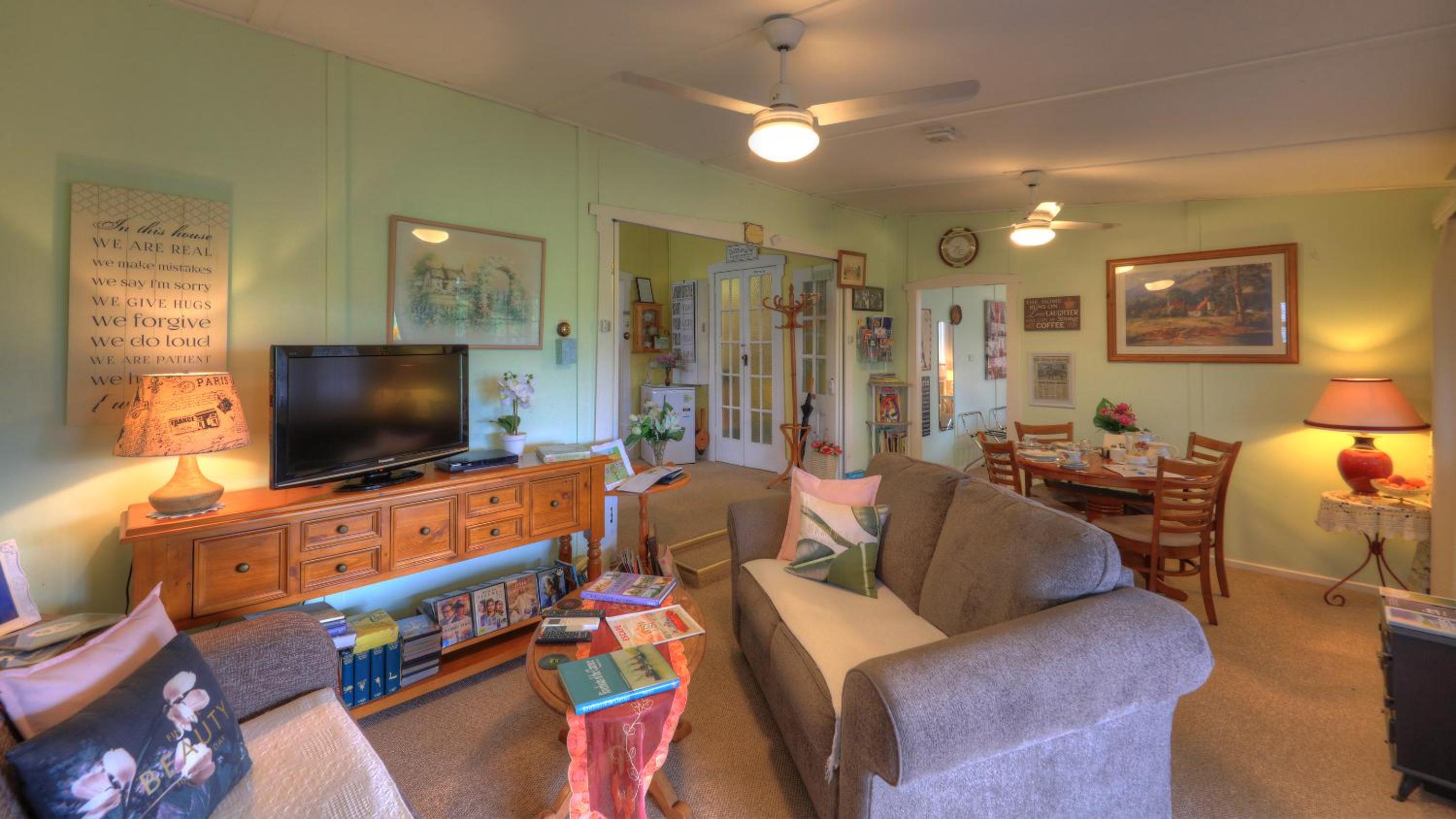 Andavine House - Bed & Breakfast