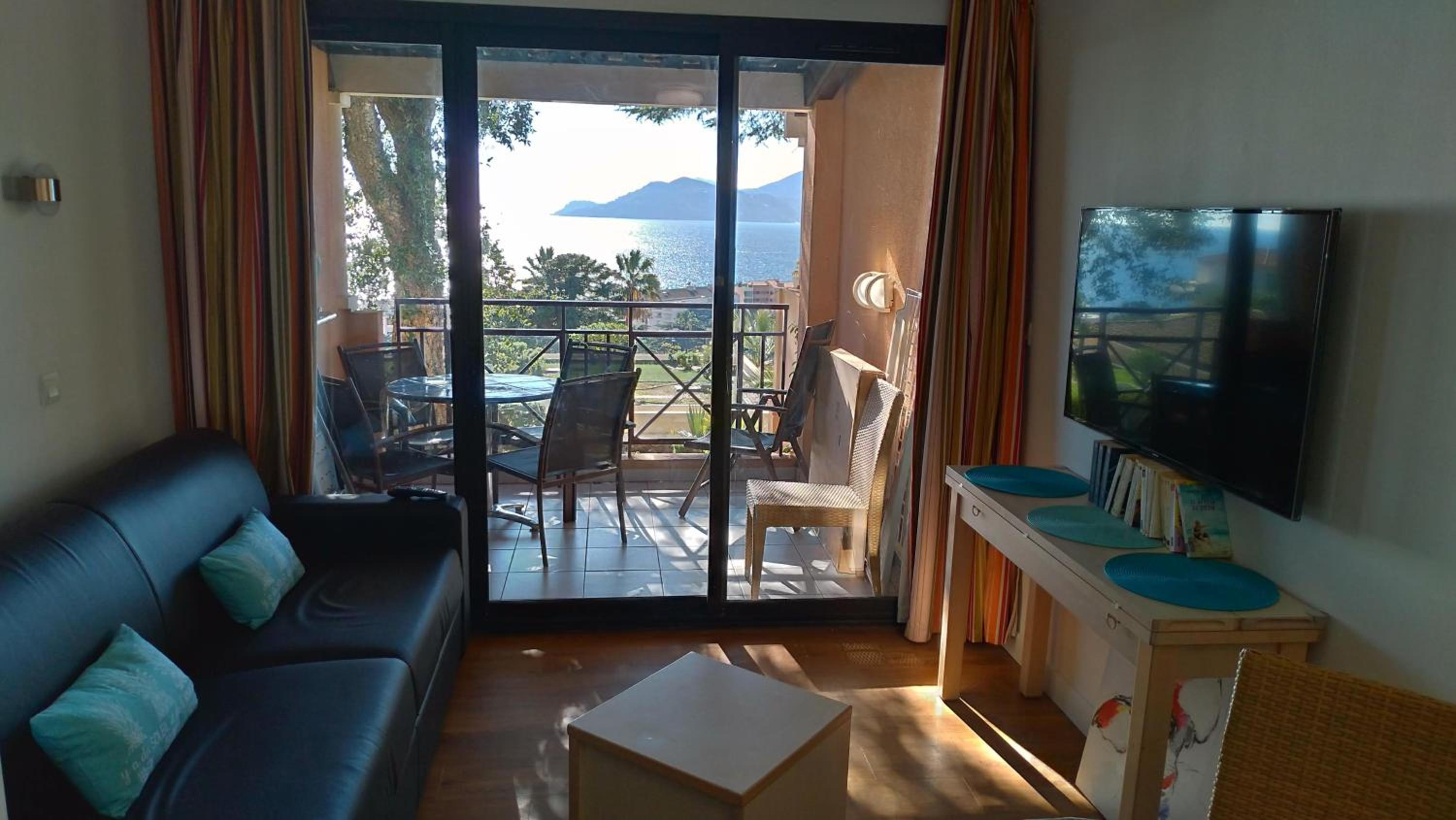 Studio cabine vue mer, piscine panoramique, parking couvert photo 4