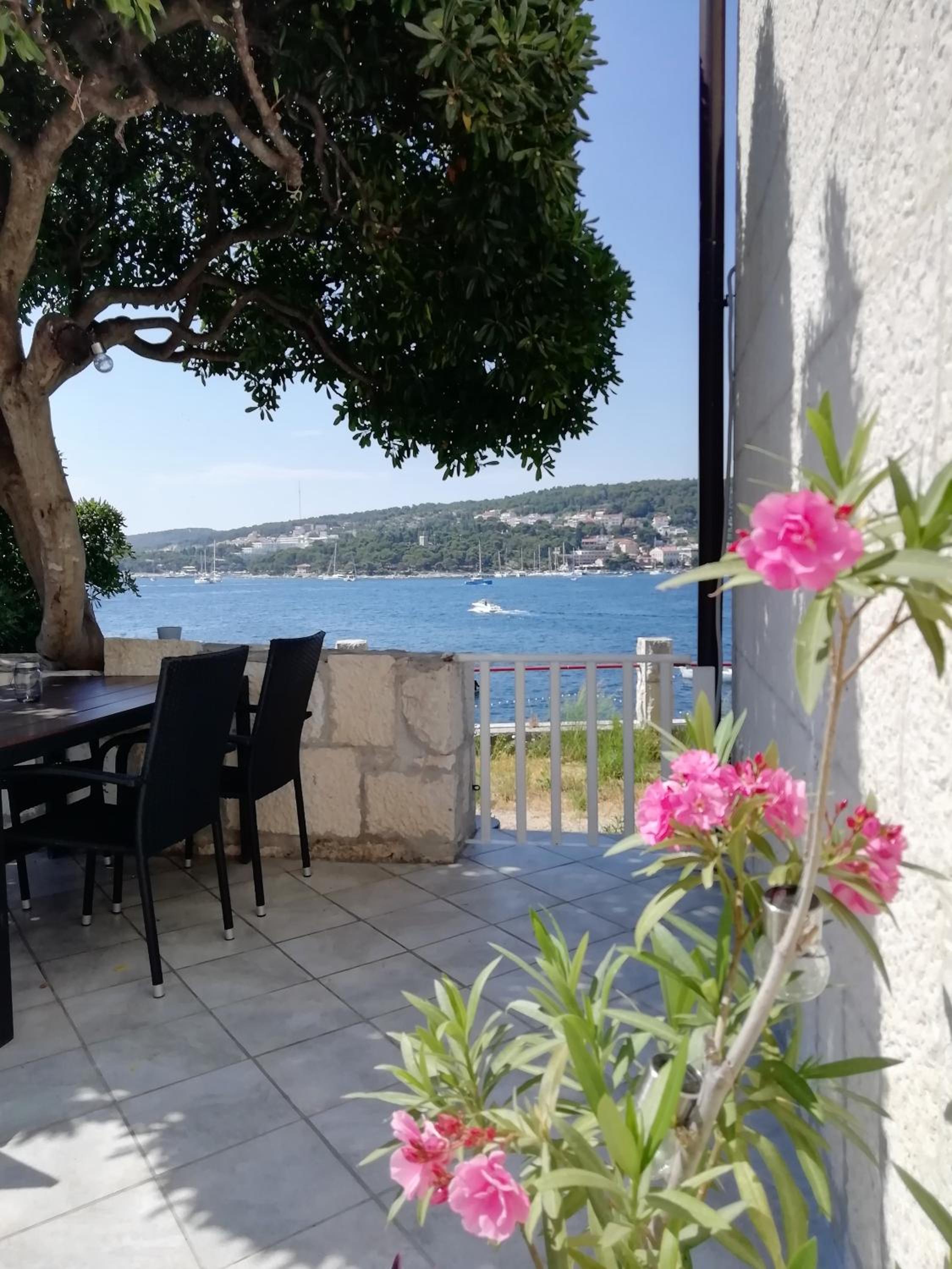 Apartman Radošić view 2