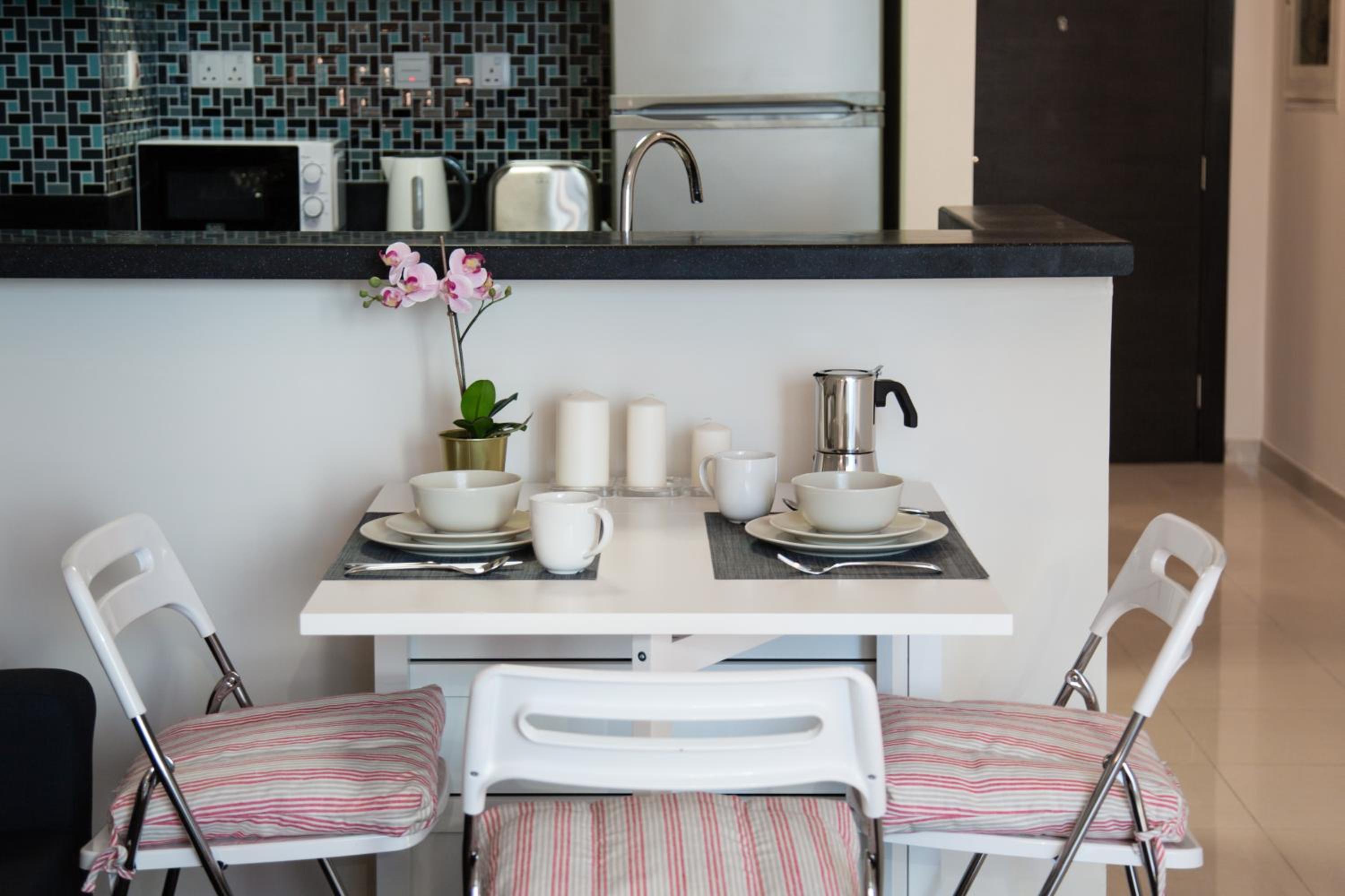 HiGuests - Studio With Incredible Sea Views, 3-min to Beach