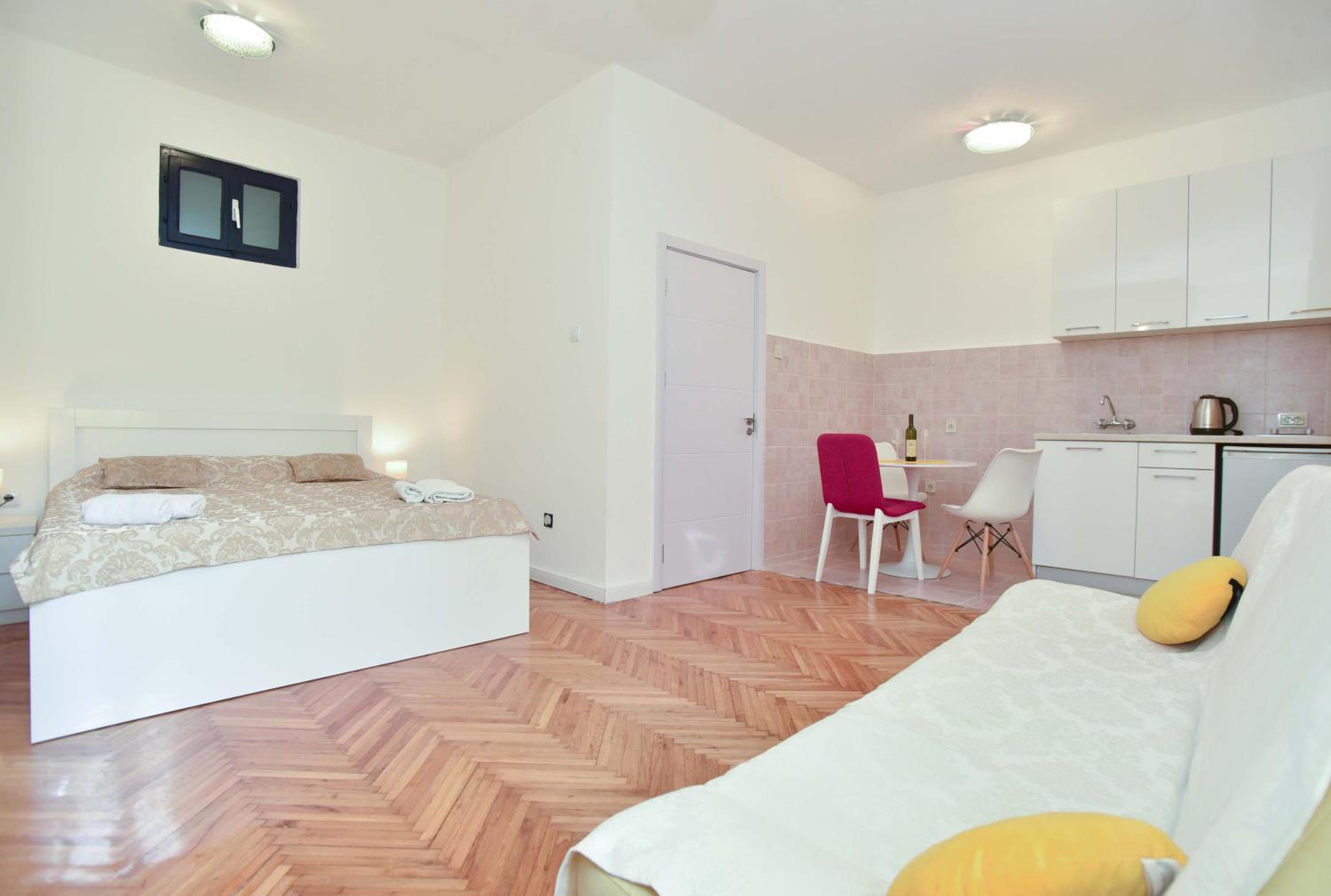 Apartment Stari Grad view 4