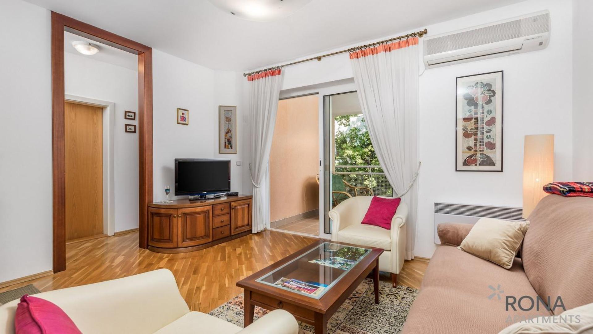 Rona apartment Smokva 3 view 4