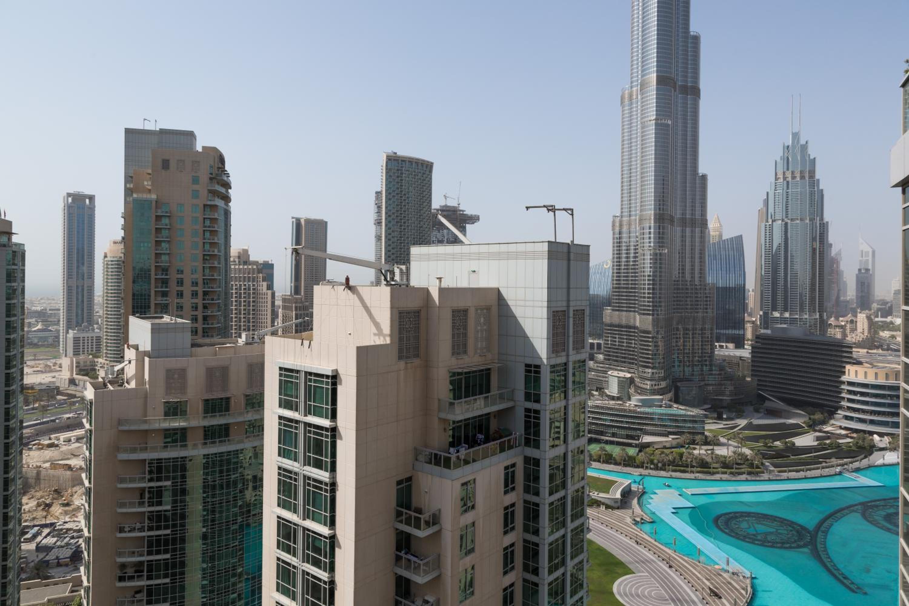 HiGuests - Charming Apt with Terrace Facing Burj Khalifa
