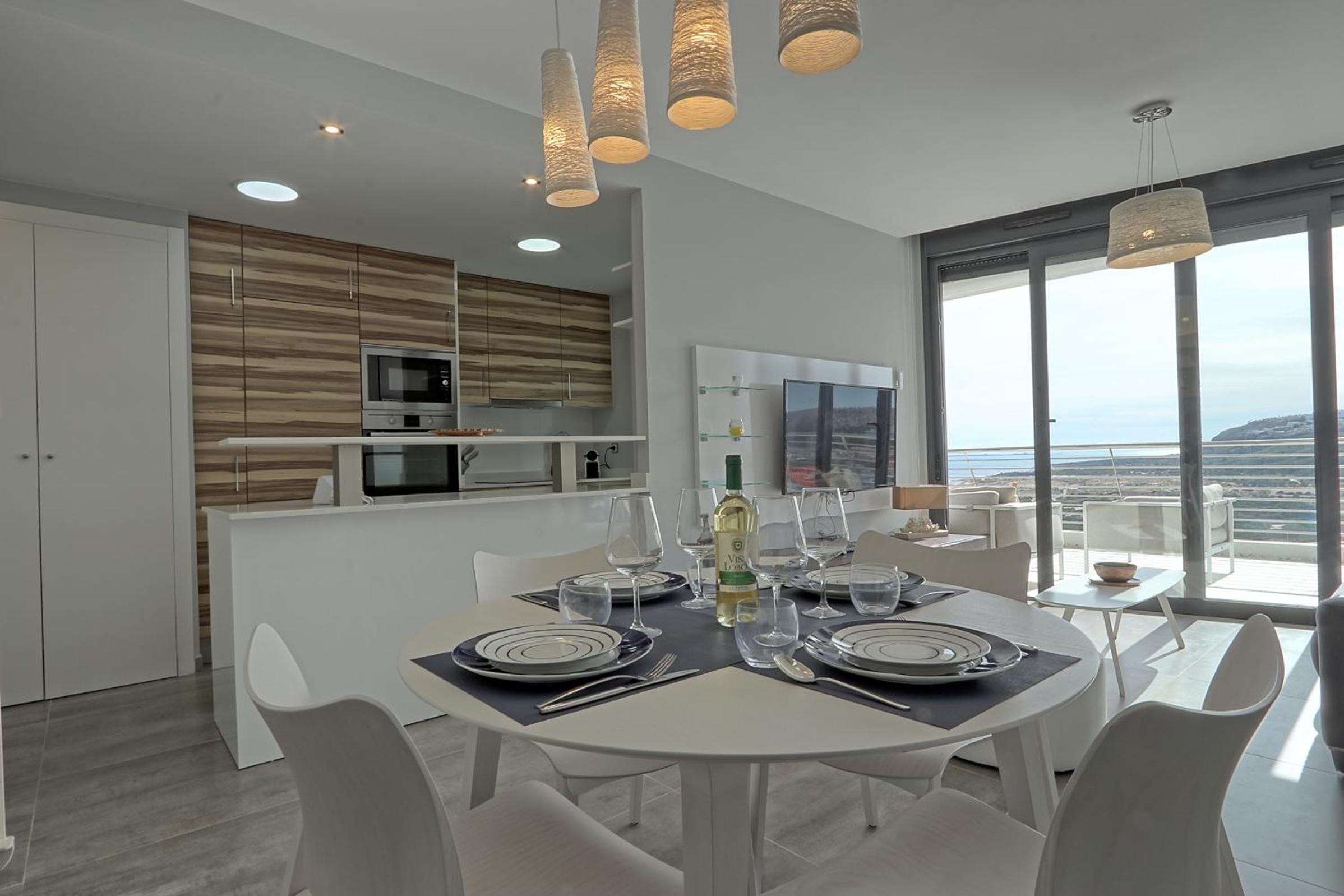006 - Infinity View Penthouse - comfortHOLIDAYS photo 2
