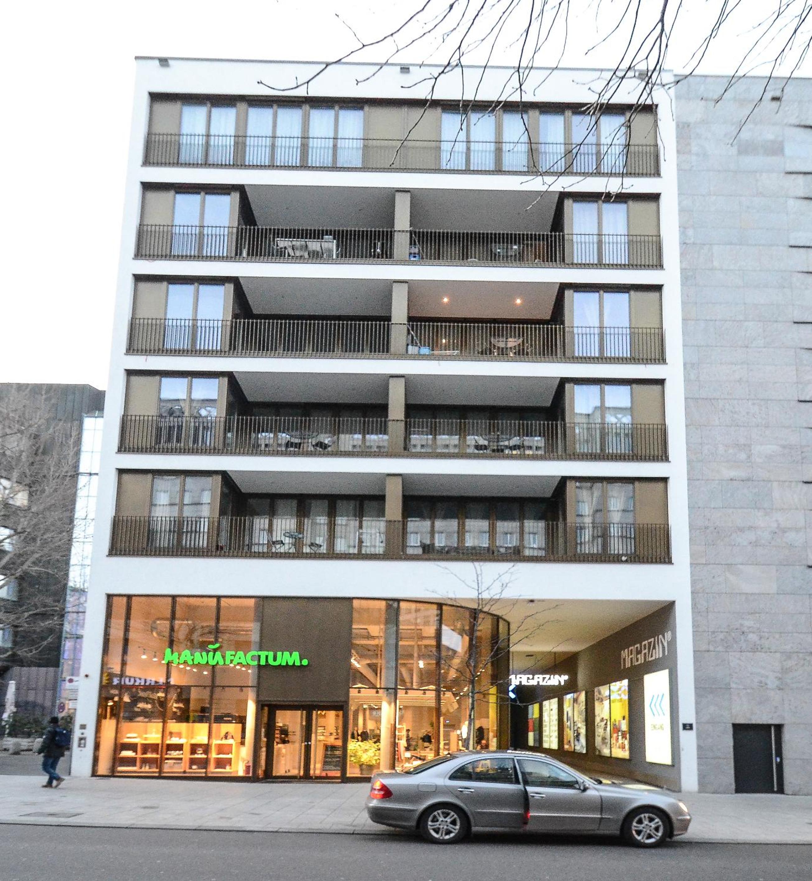 High-Quality in the heart of Stuttgart 4 view 5