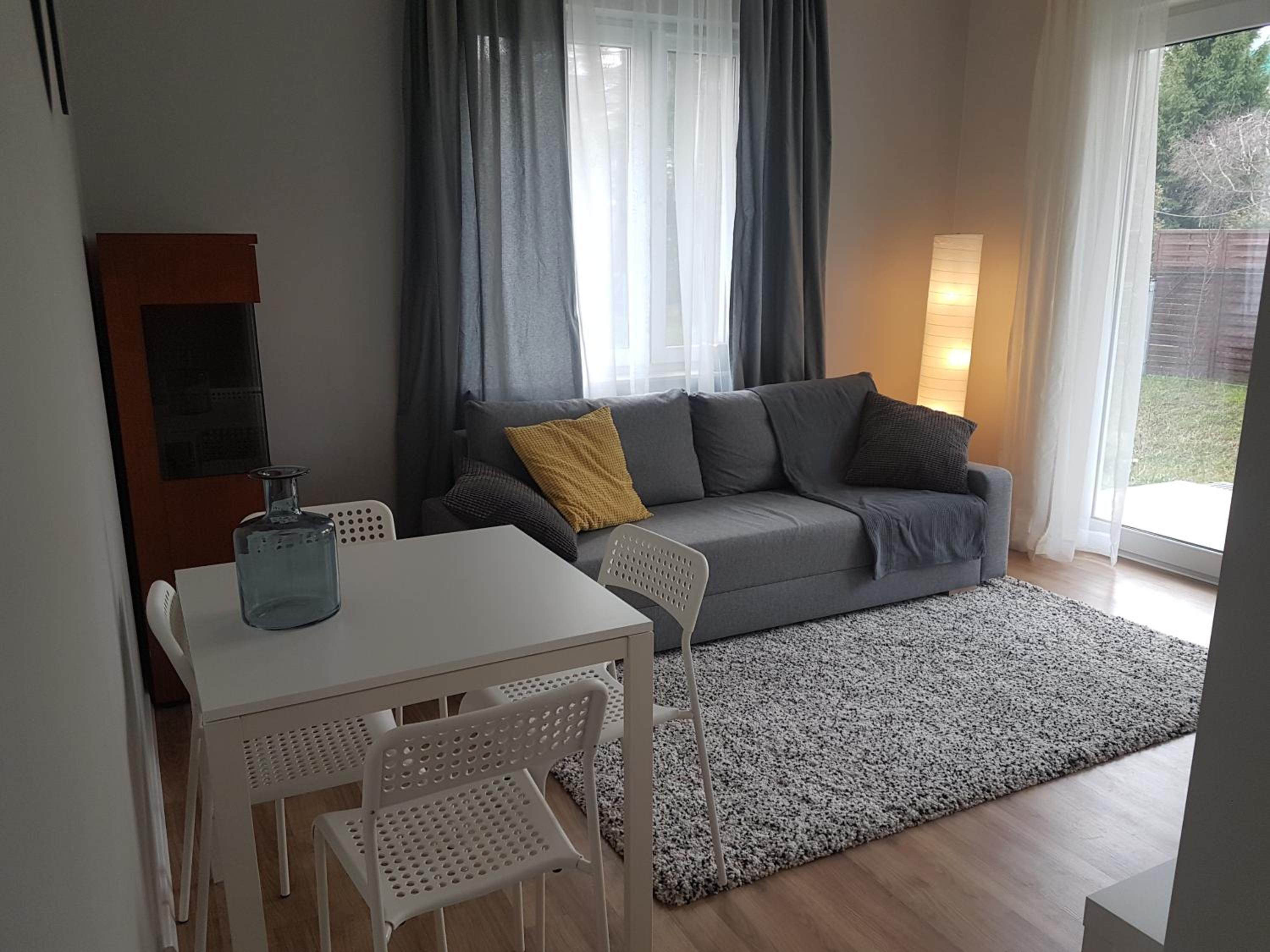 Apartament Jasińskiego z ogrodem
