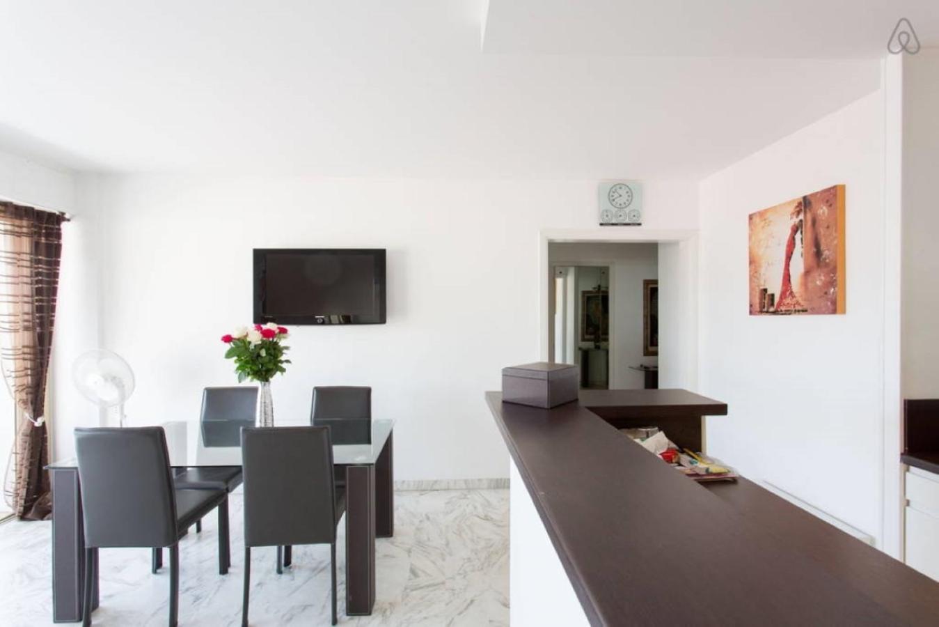Appartement F3 vue mer et croisette photo 4