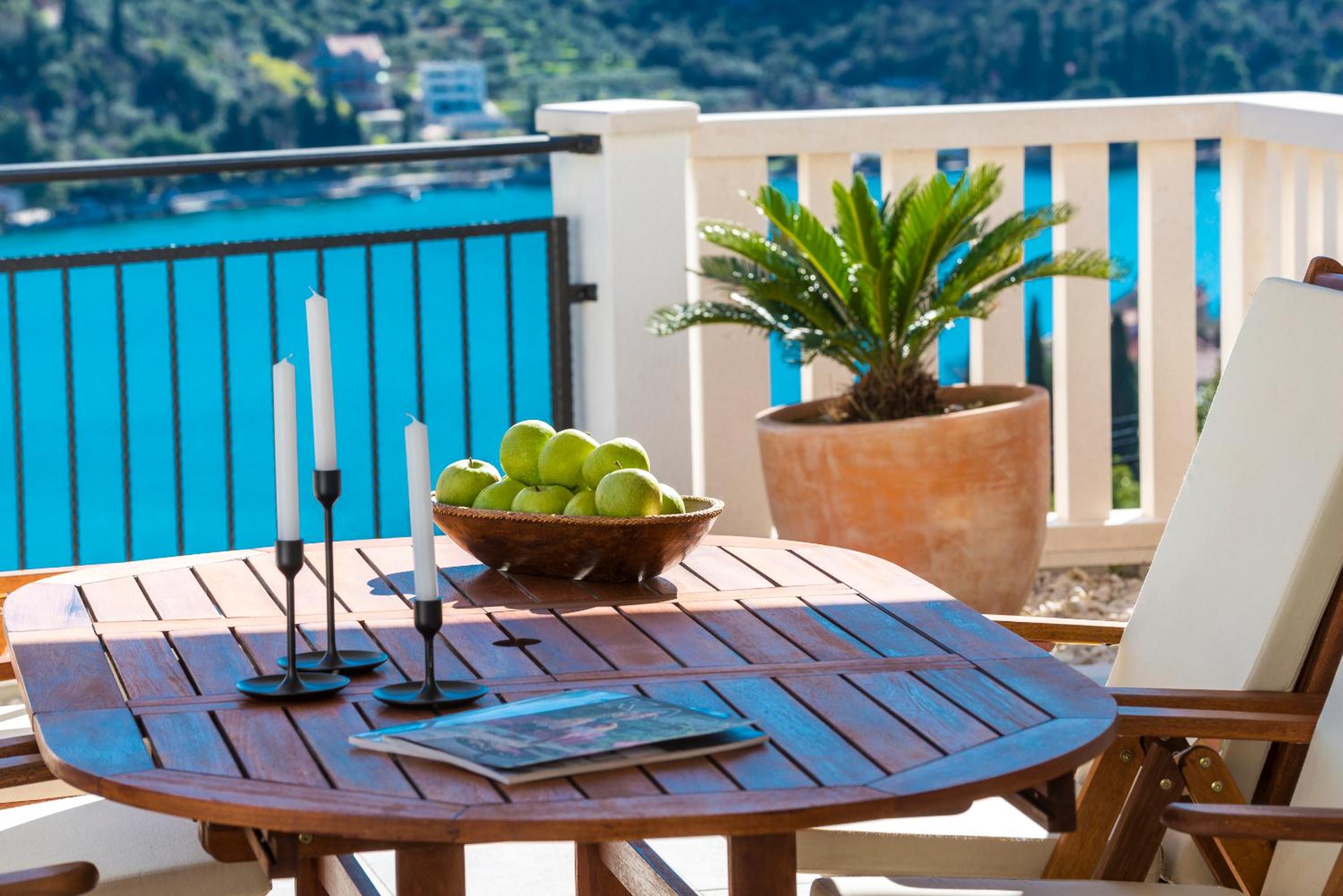 Villa Nila - Private Pool and Sea View