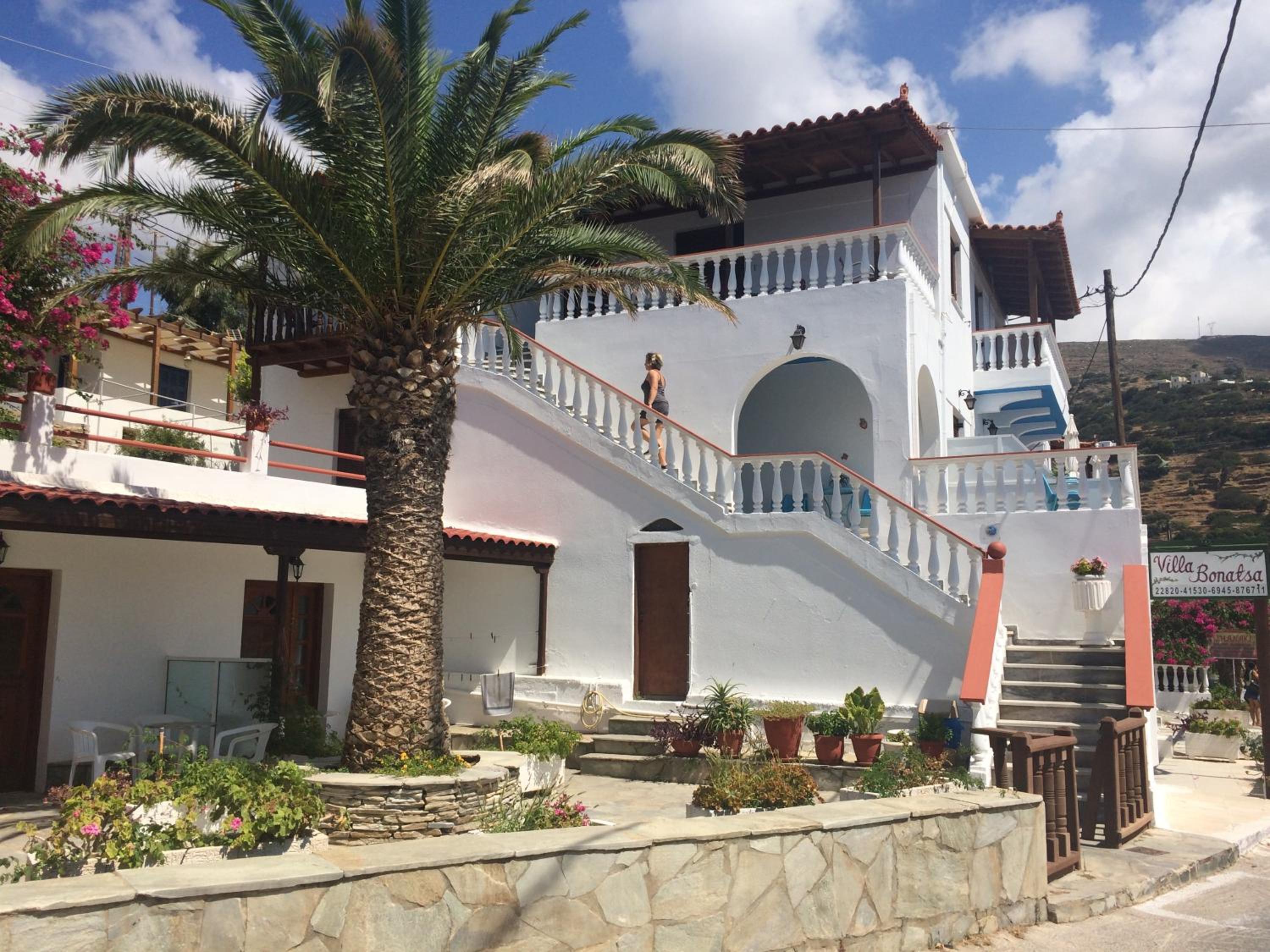 Villa Bonatsa Studios