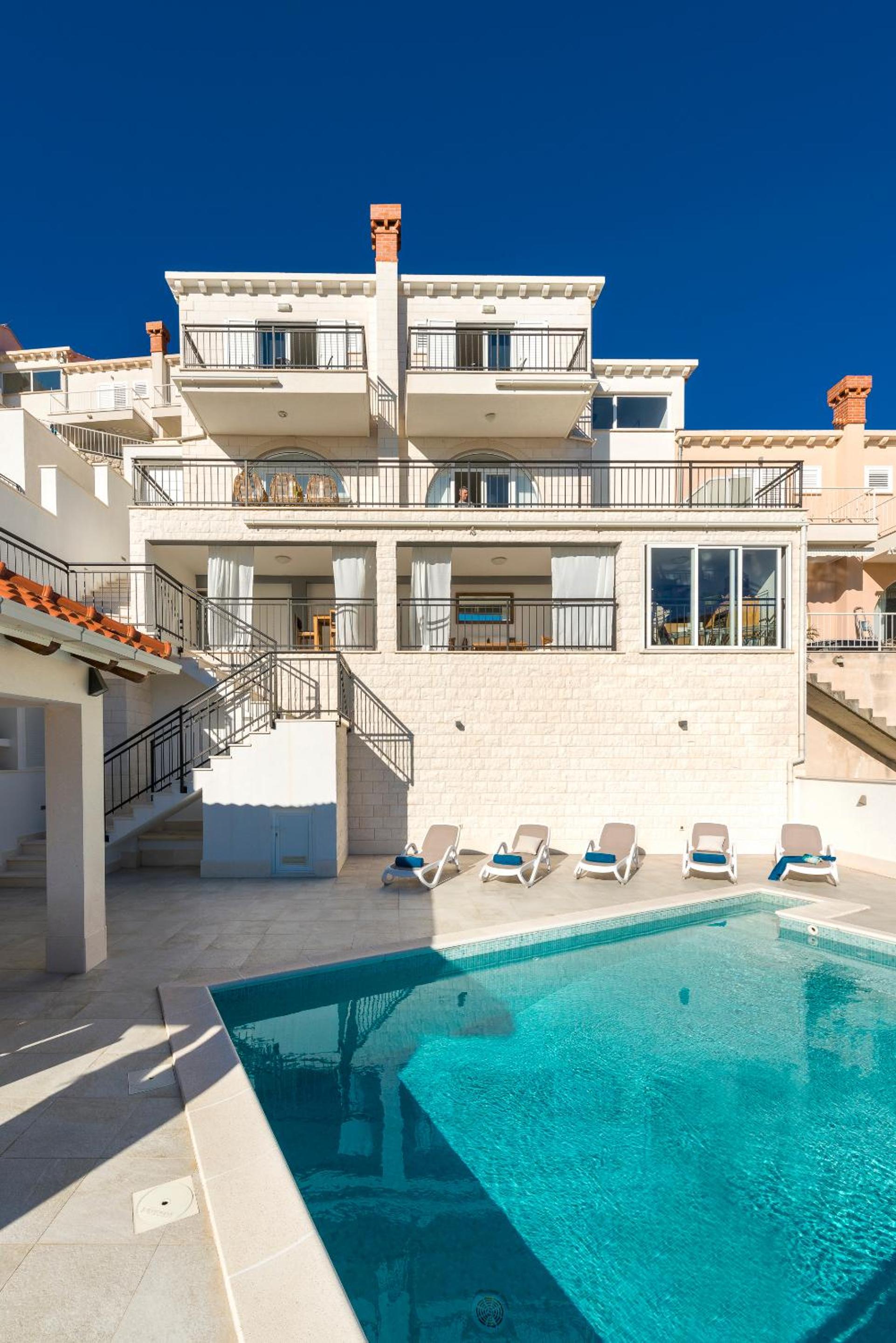 Villa Nila - Private Pool and Sea View