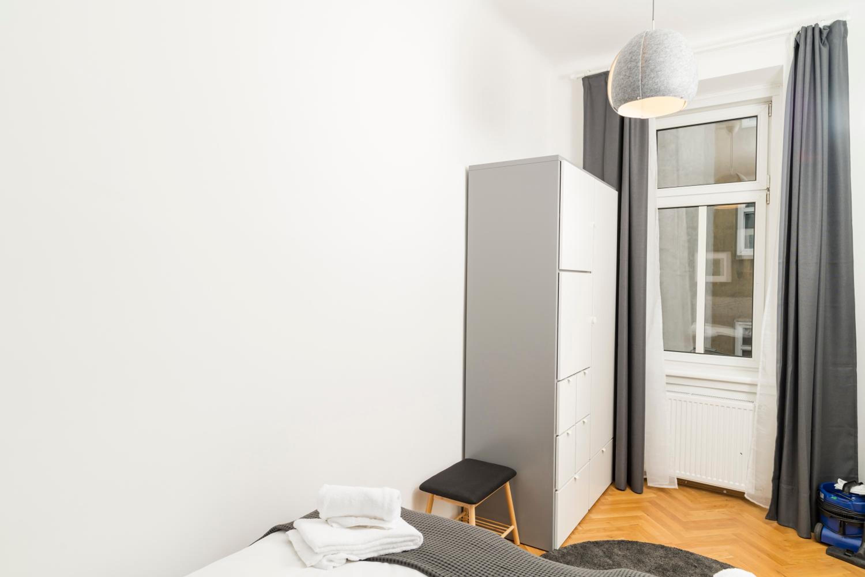 Business Suite St Marx