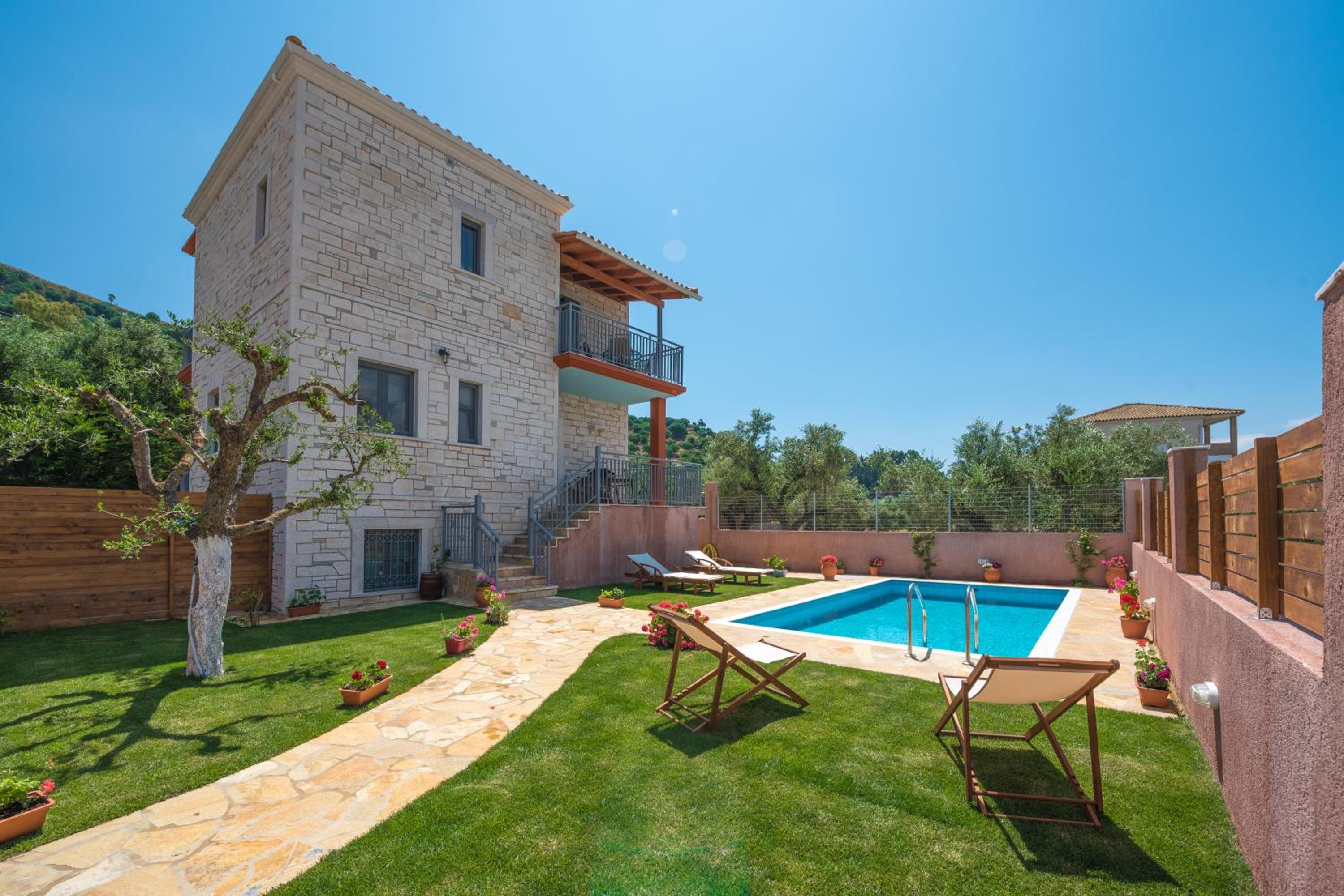 Dreamland Villas